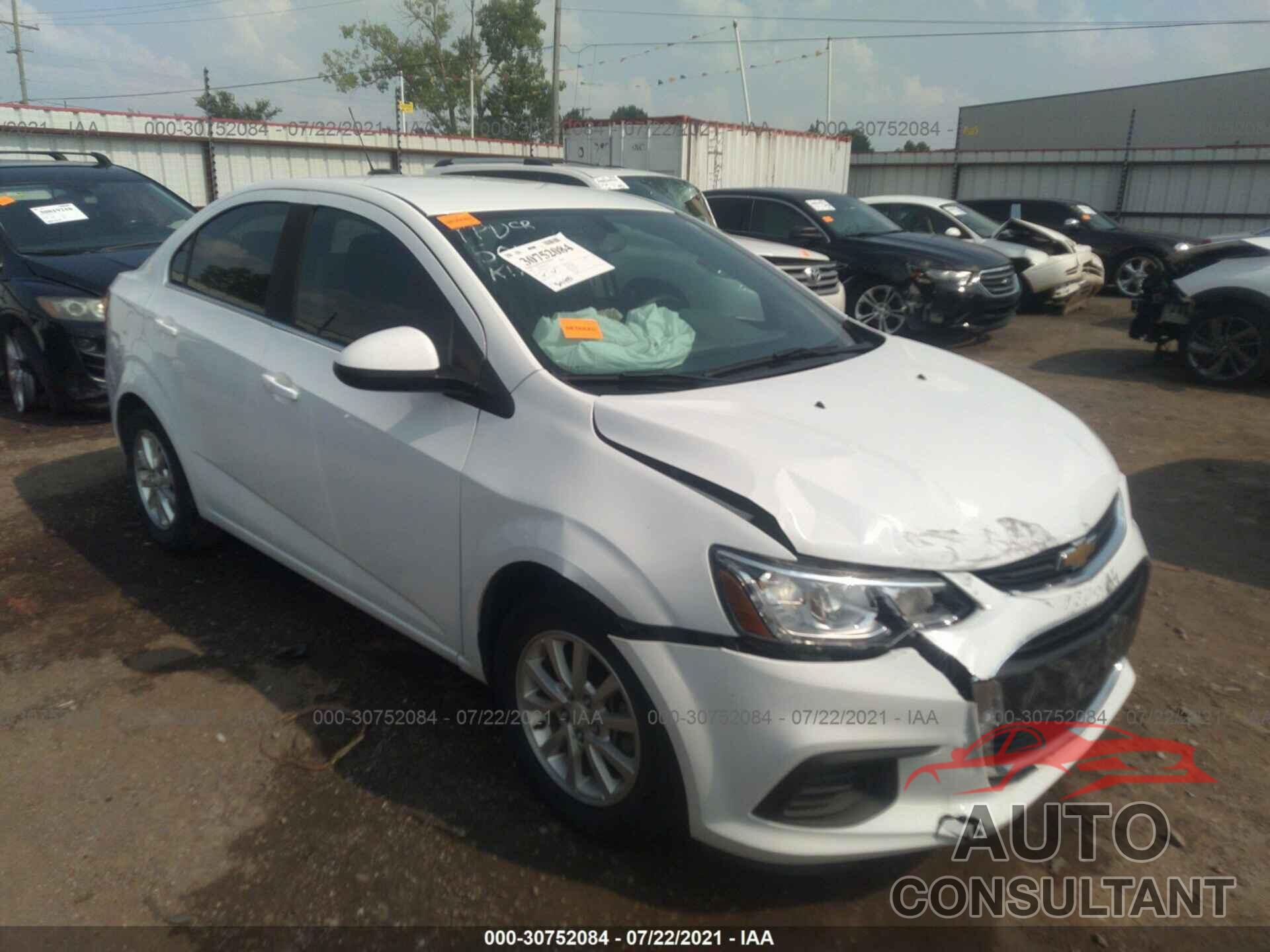 CHEVROLET SONIC 2017 - 1G1JD5SH6H4120441