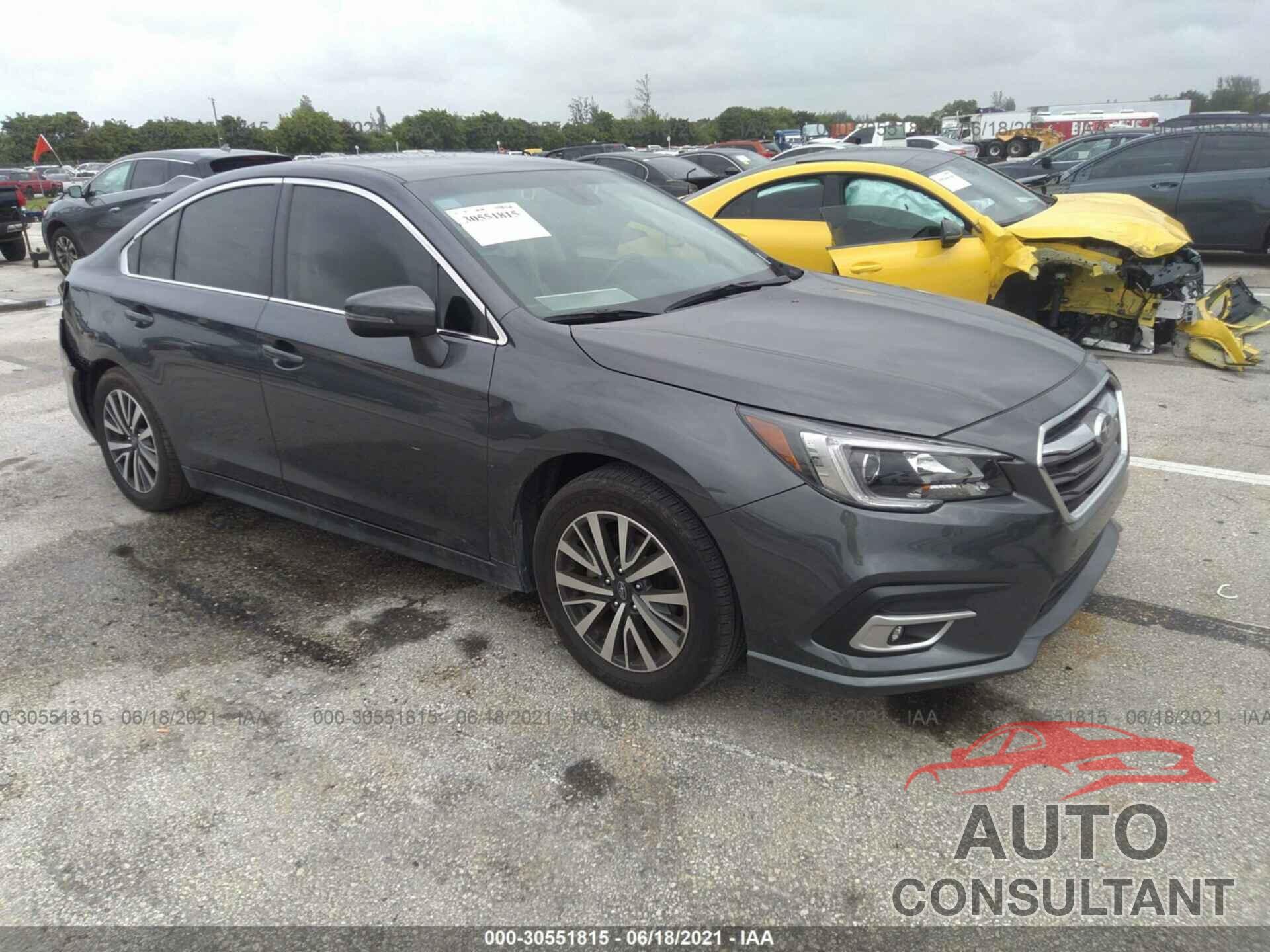 SUBARU LEGACY 2019 - 4S3BNAF60K3018687