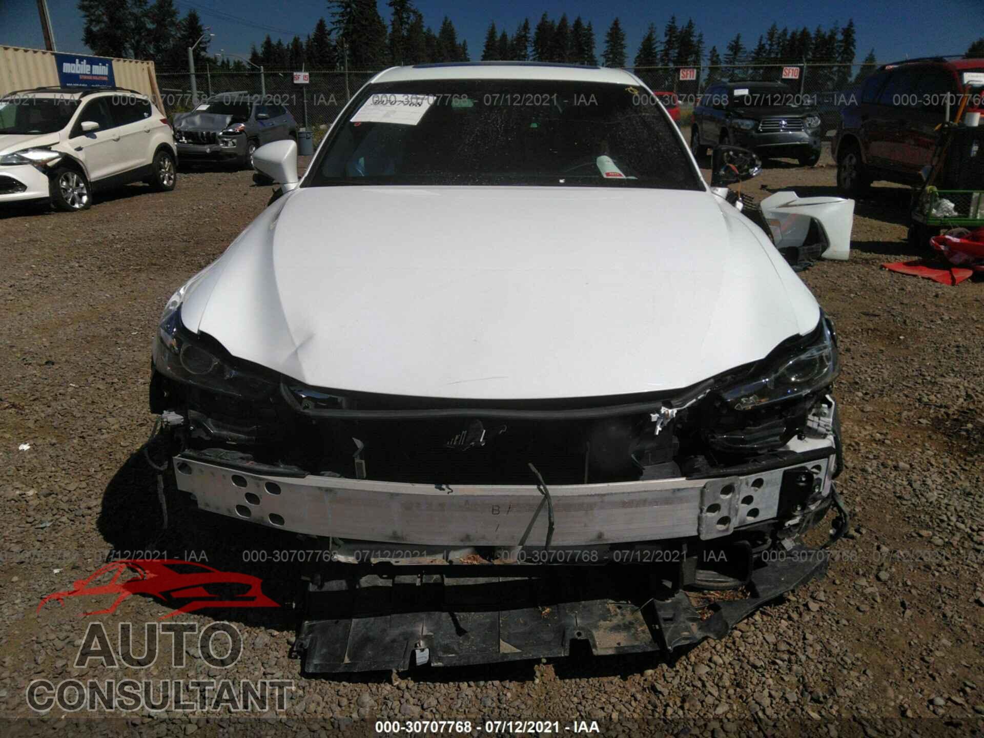 LEXUS IS 2017 - JTHCE1D2XH5013027