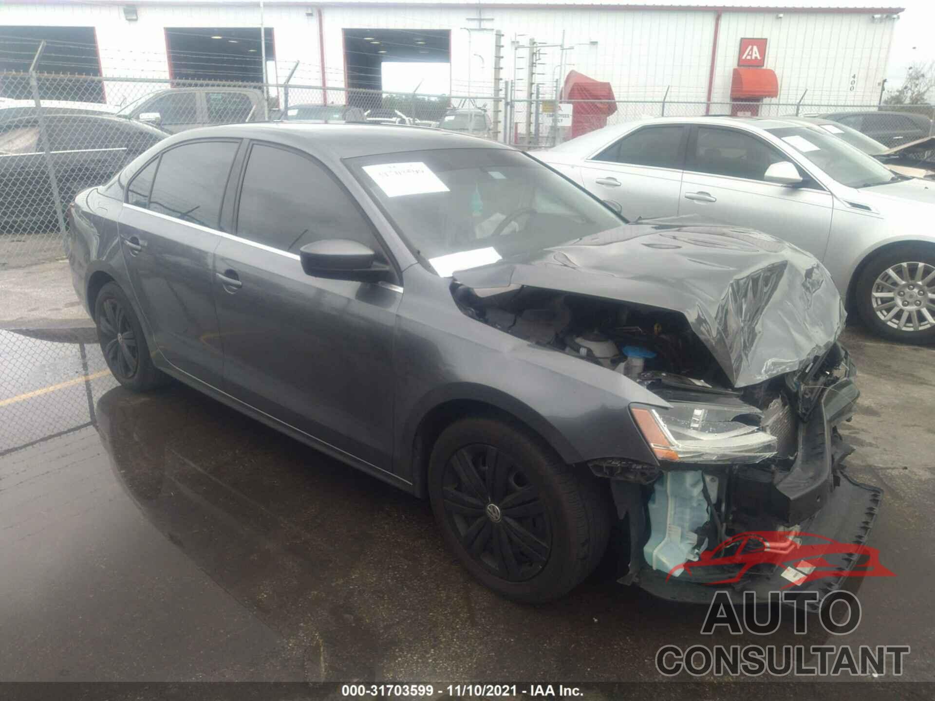 VOLKSWAGEN JETTA 2017 - 3VW2B7AJ3HM408596