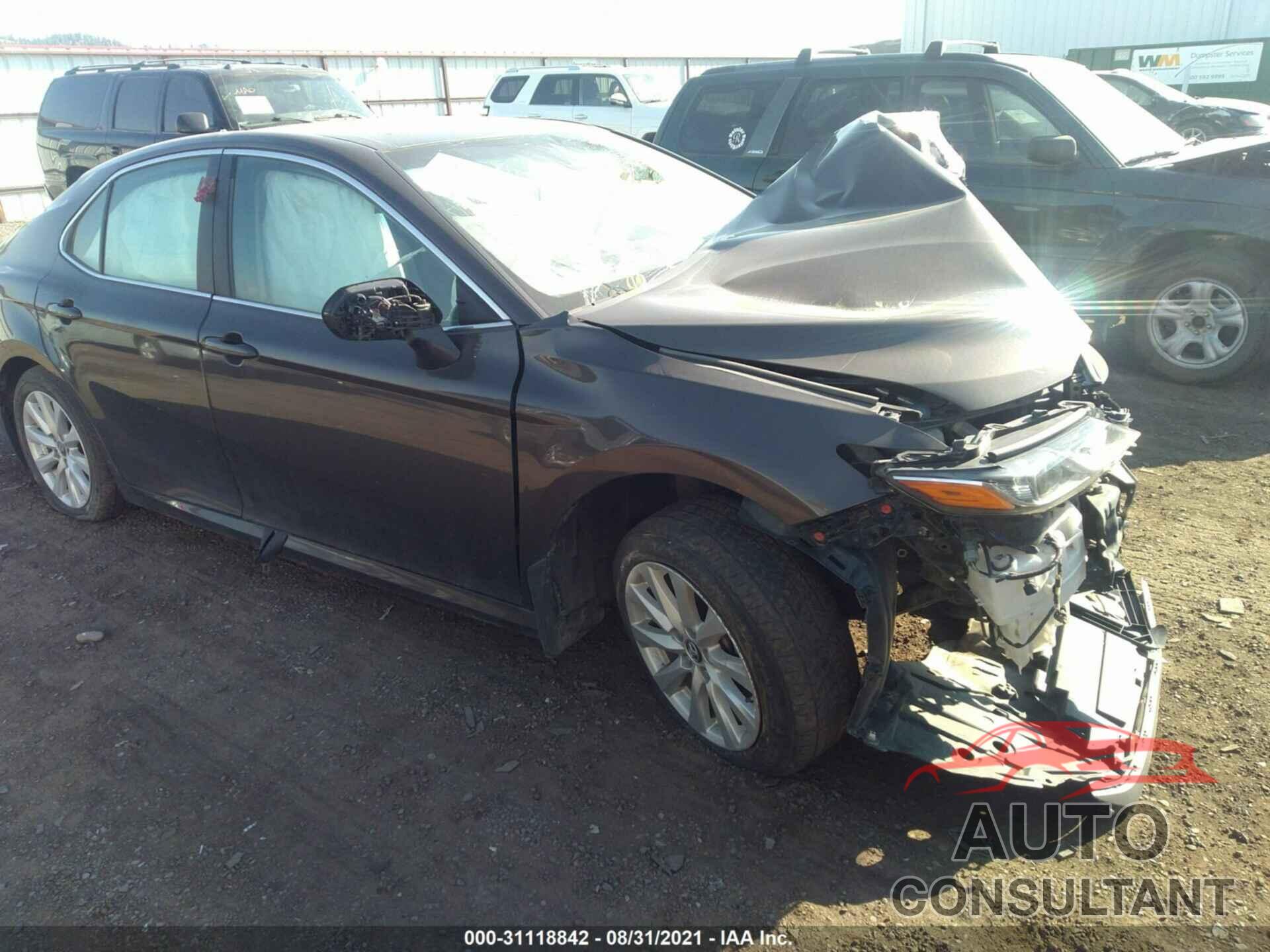 TOYOTA CAMRY 2018 - 4T1B11HK2JU637365