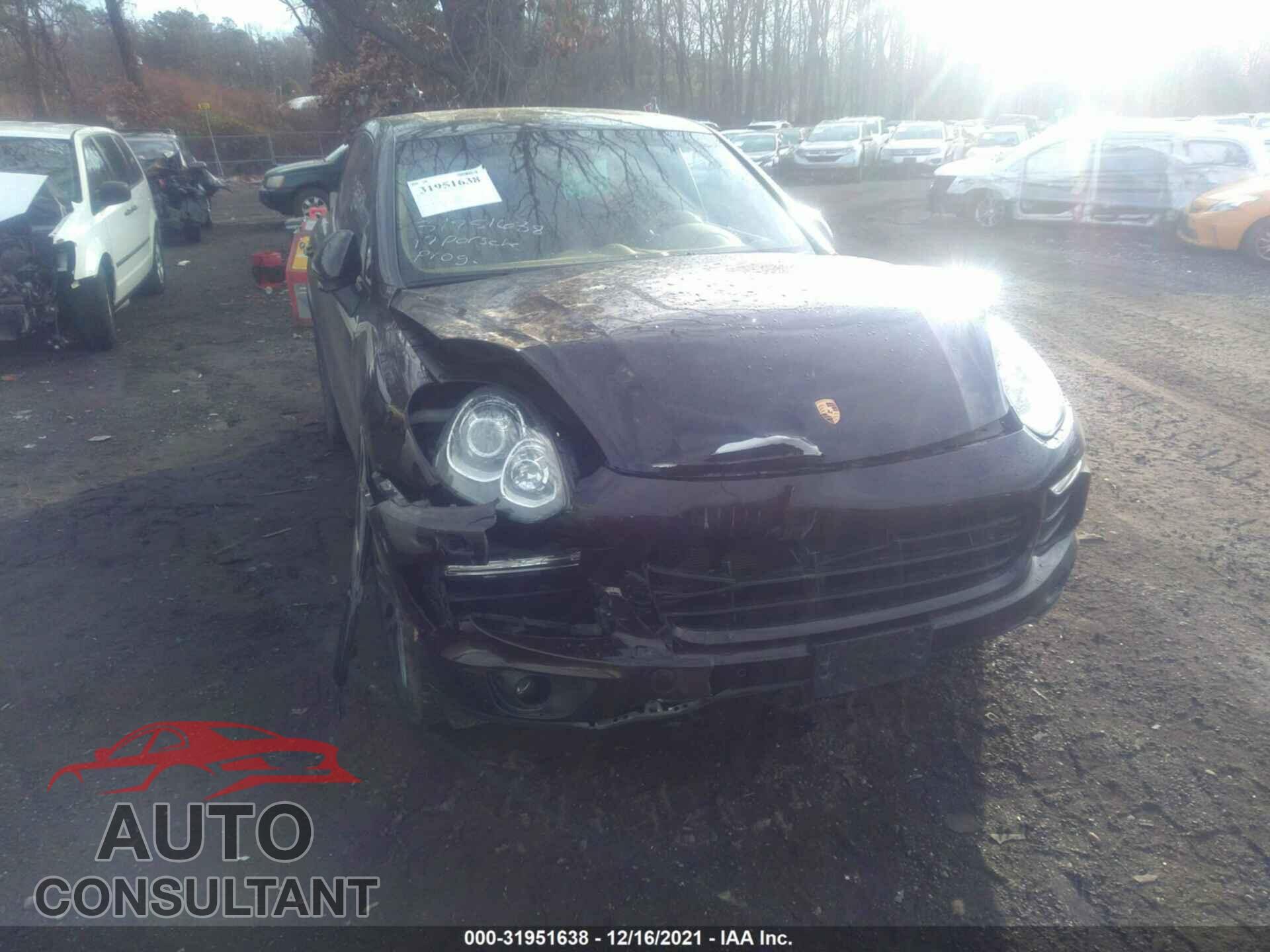 PORSCHE CAYENNE 2017 - WP1AA2A24HKA83279