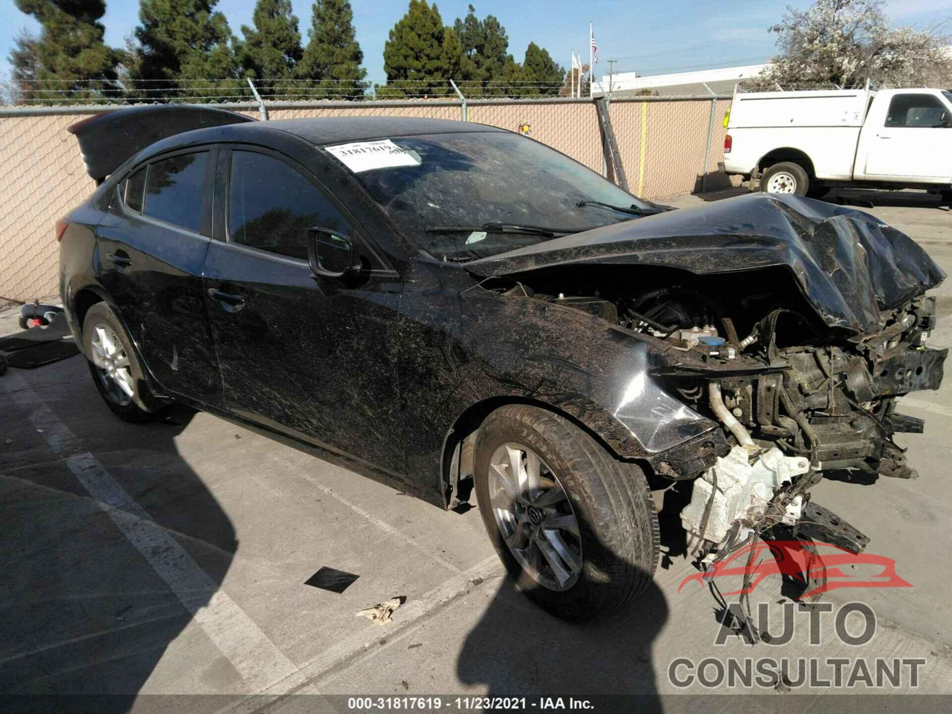 MAZDA MAZDA3 4-DOOR 2017 - 3MZBN1U73HM104835