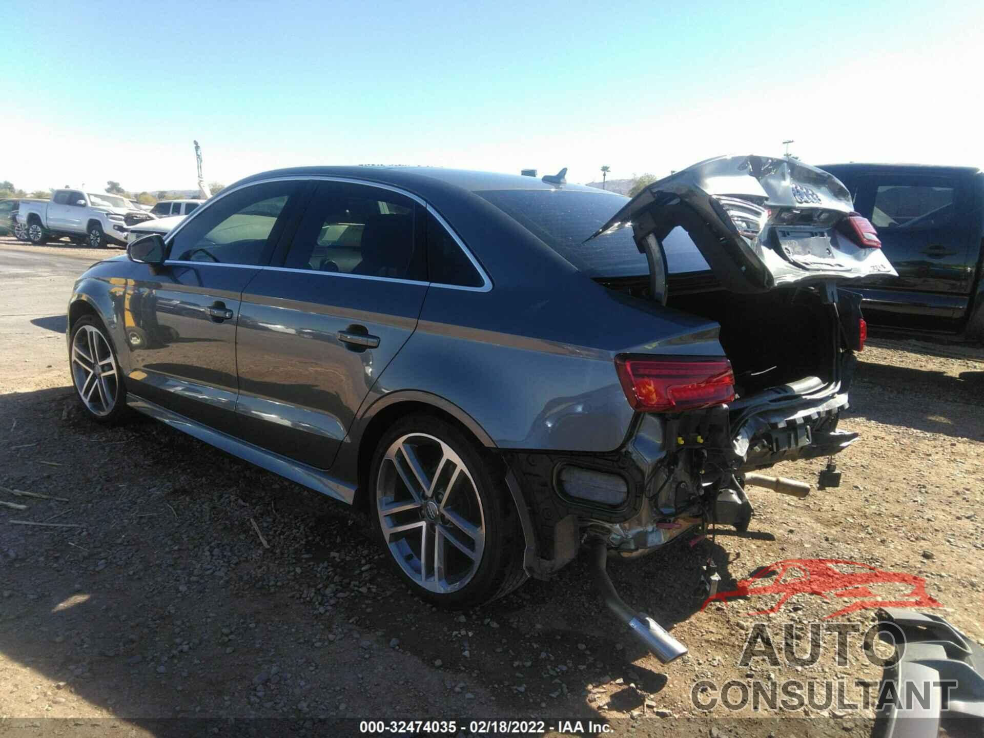 AUDI A3 SEDAN 2018 - WAUJ8GFF1J1049234