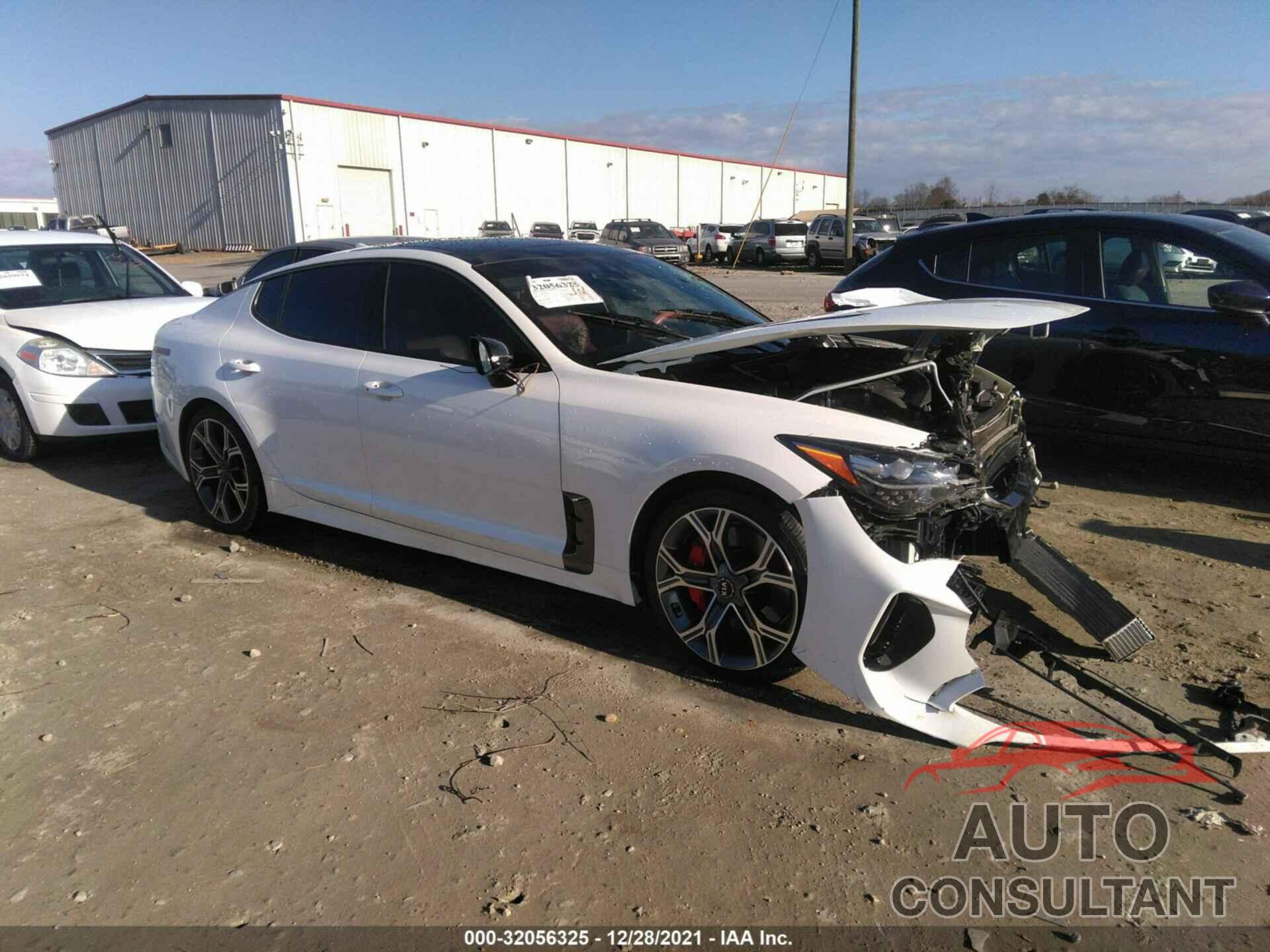 KIA STINGER 2018 - KNAE45LC6J6030290