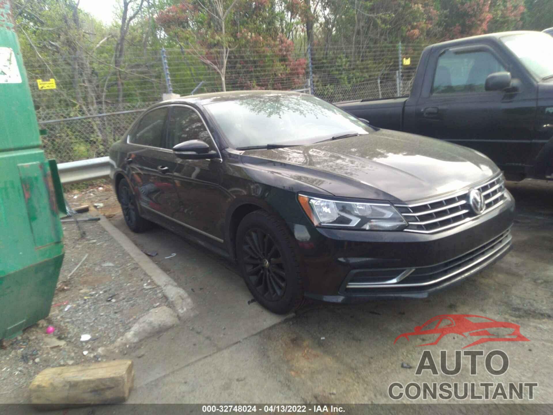VOLKSWAGEN PASSAT 2017 - 1VWBT7A35HC064463