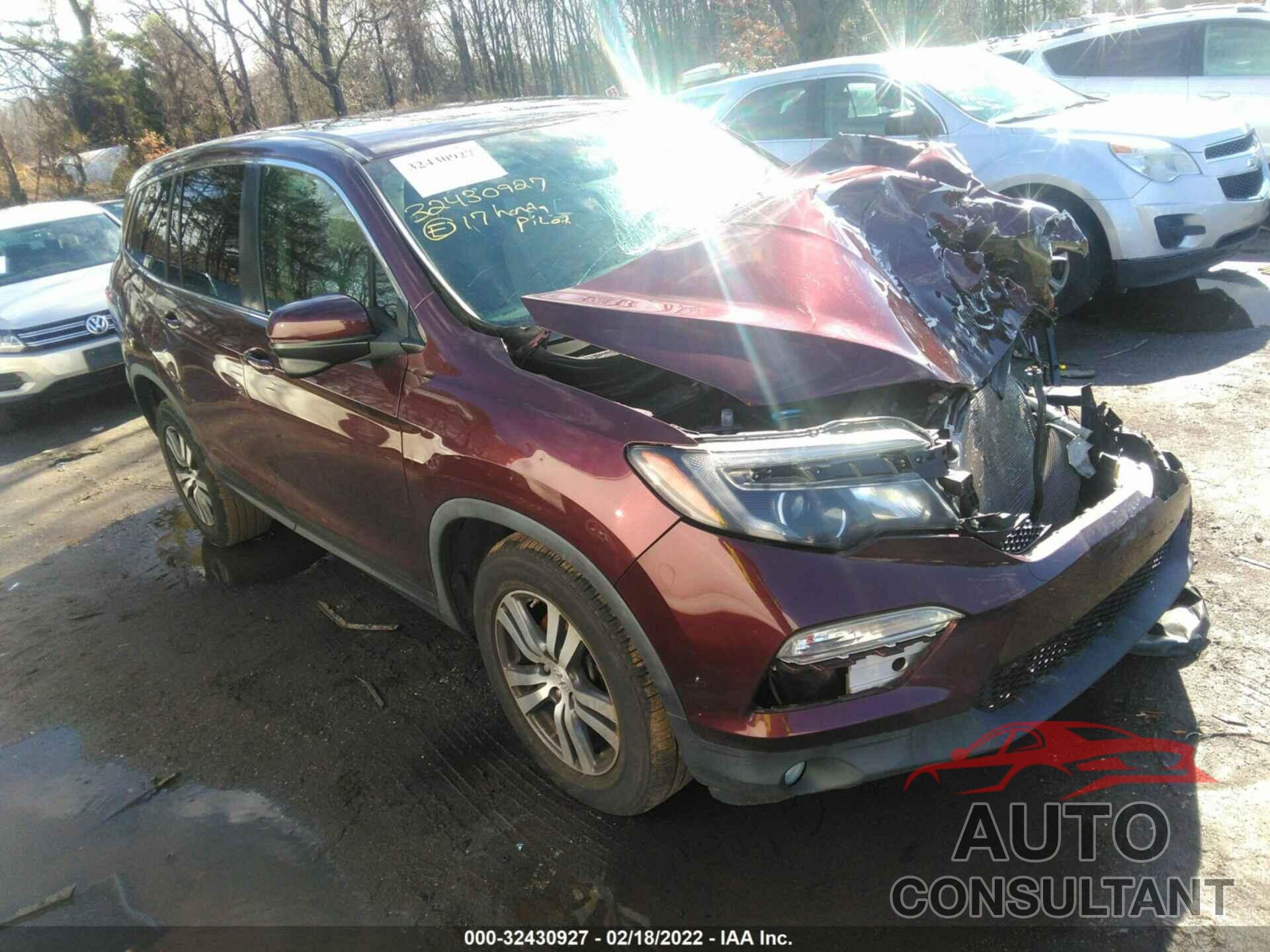 HONDA PILOT 2017 - 5FNYF6H31HB058988