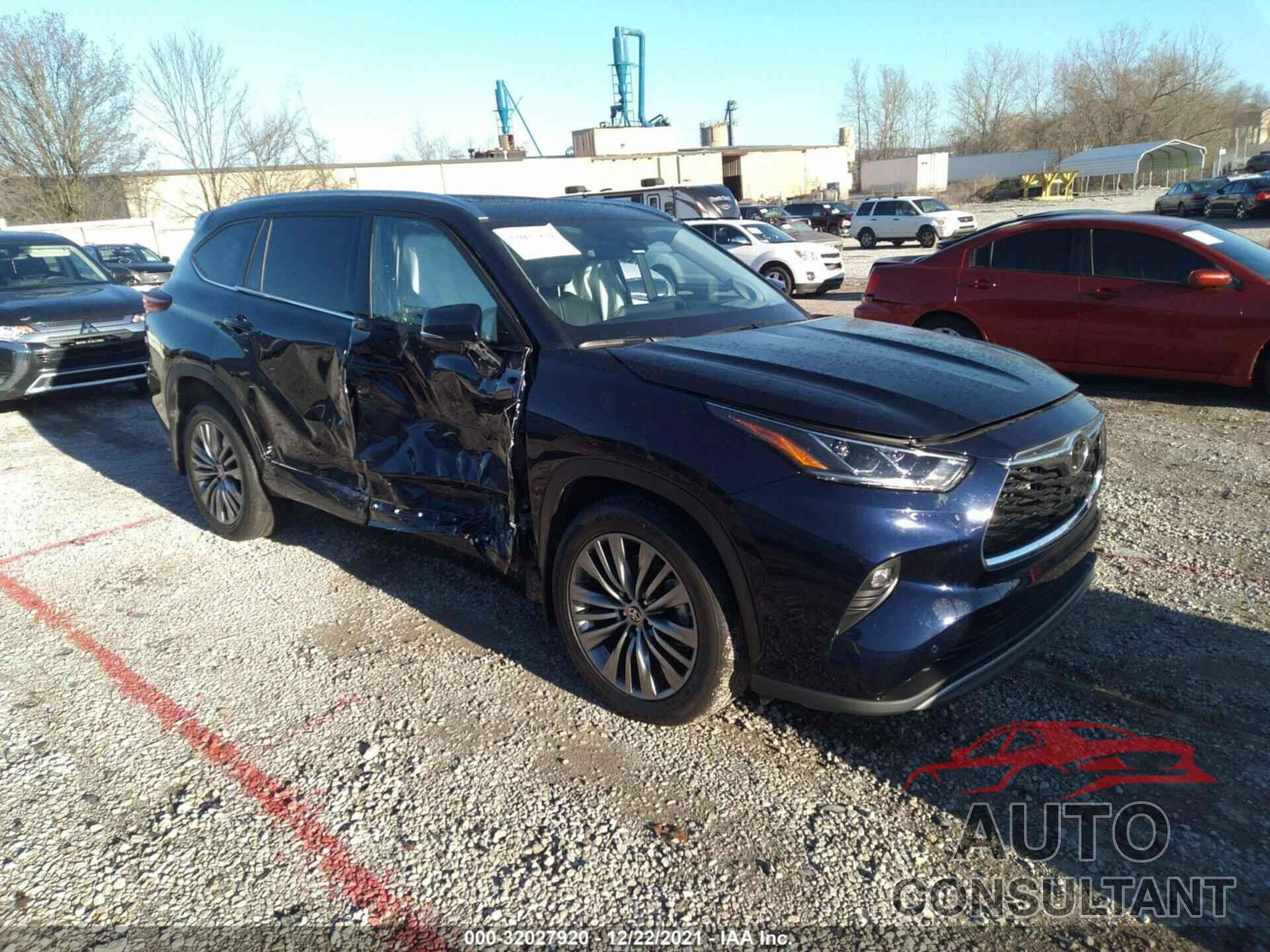 TOYOTA HIGHLANDER 2021 - 5TDFZRBH1MS136664