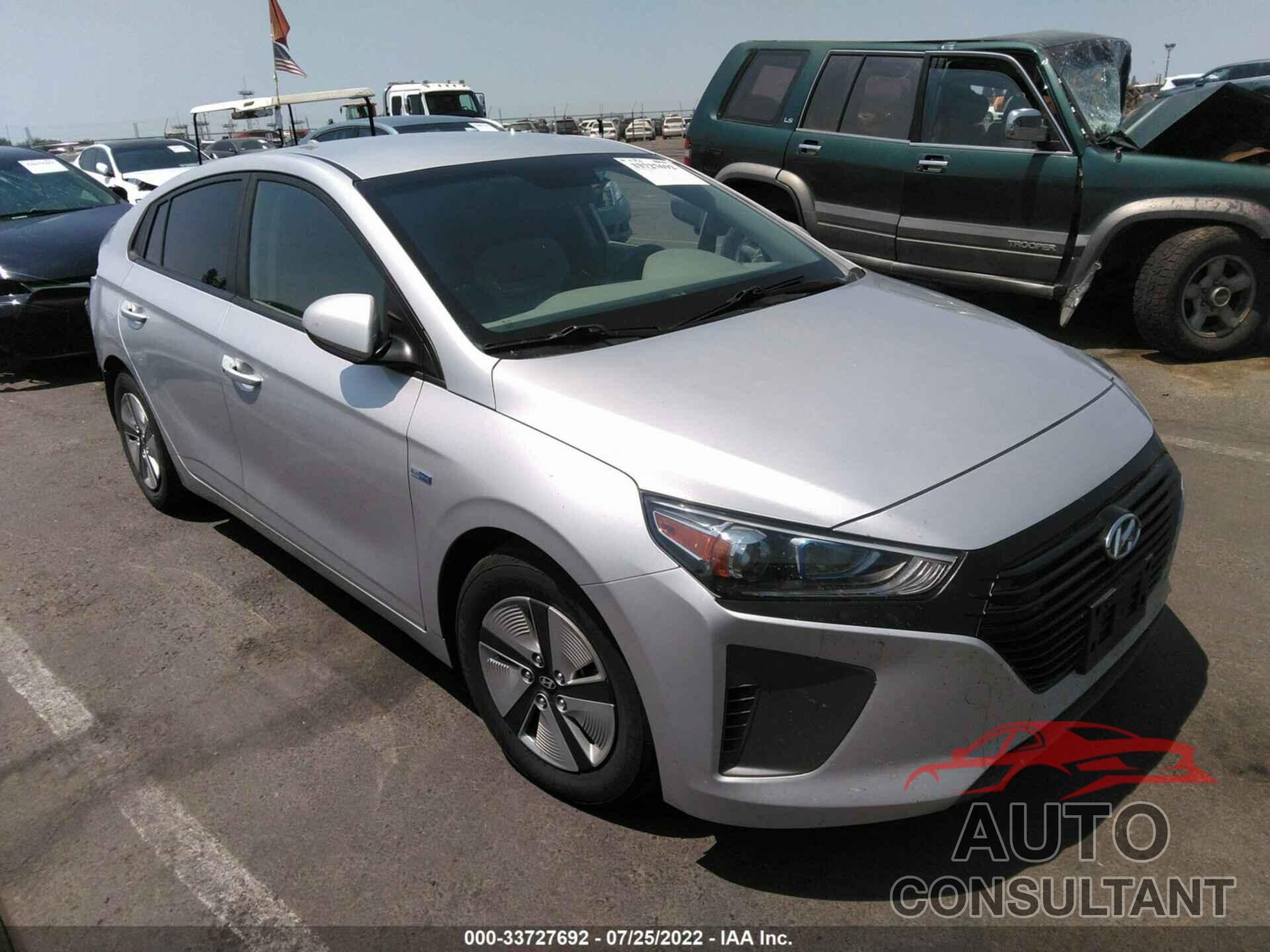 HYUNDAI IONIQ HYBRID 2017 - KMHC65LC7HU040493