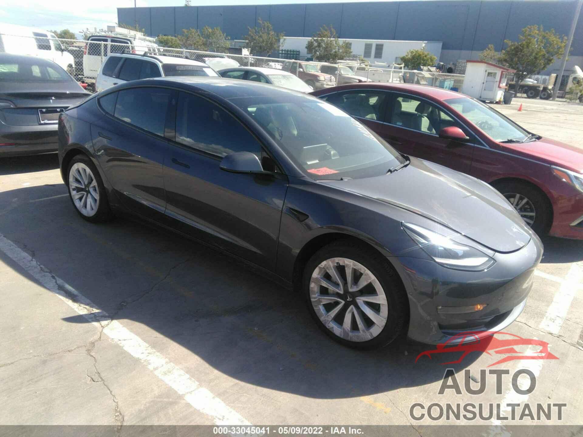 TESLA MODEL 3 2021 - 5YJ3E1EB8MF064843