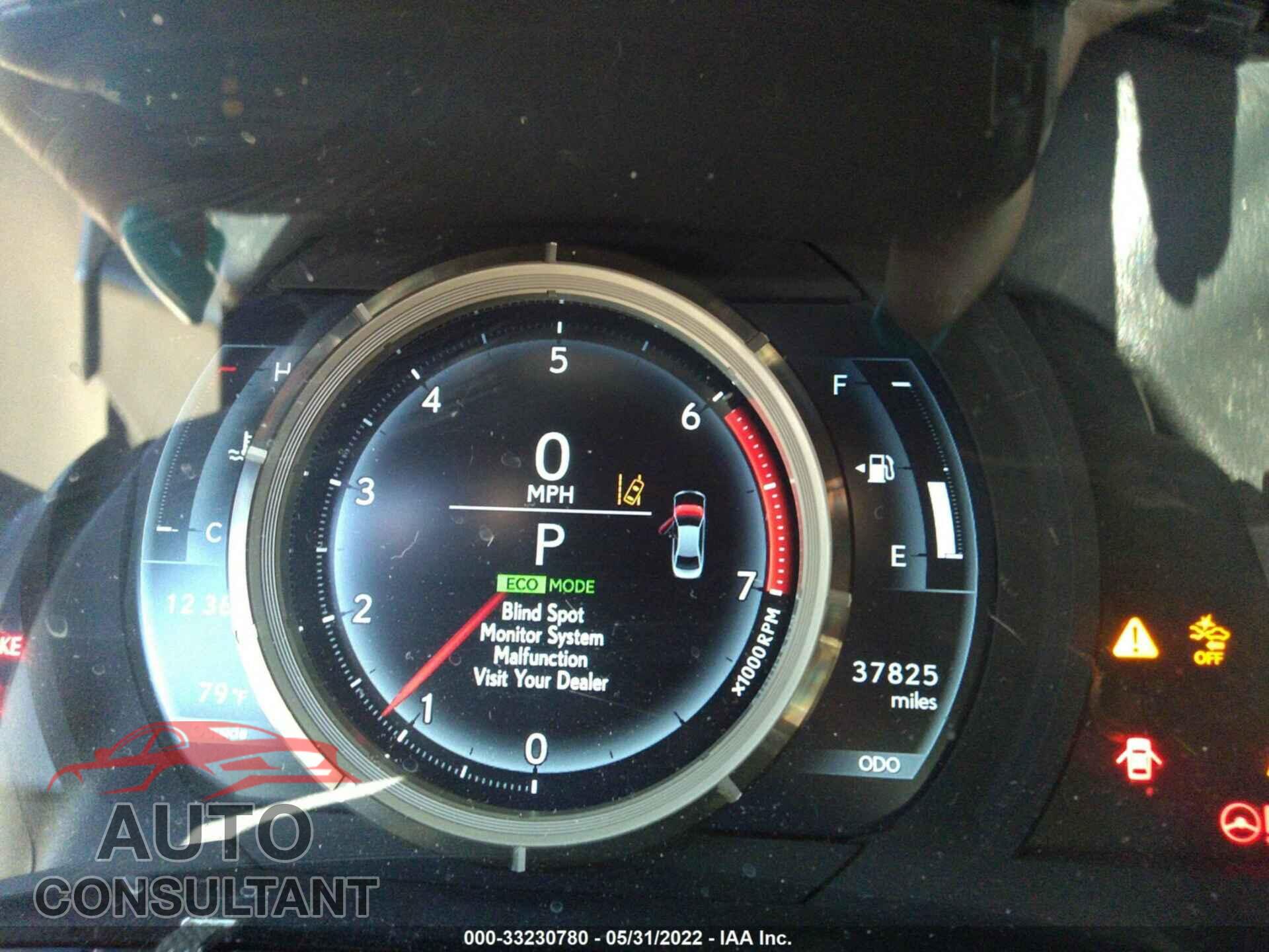 LEXUS IS 2018 - JTHBA1D2XJ5065724