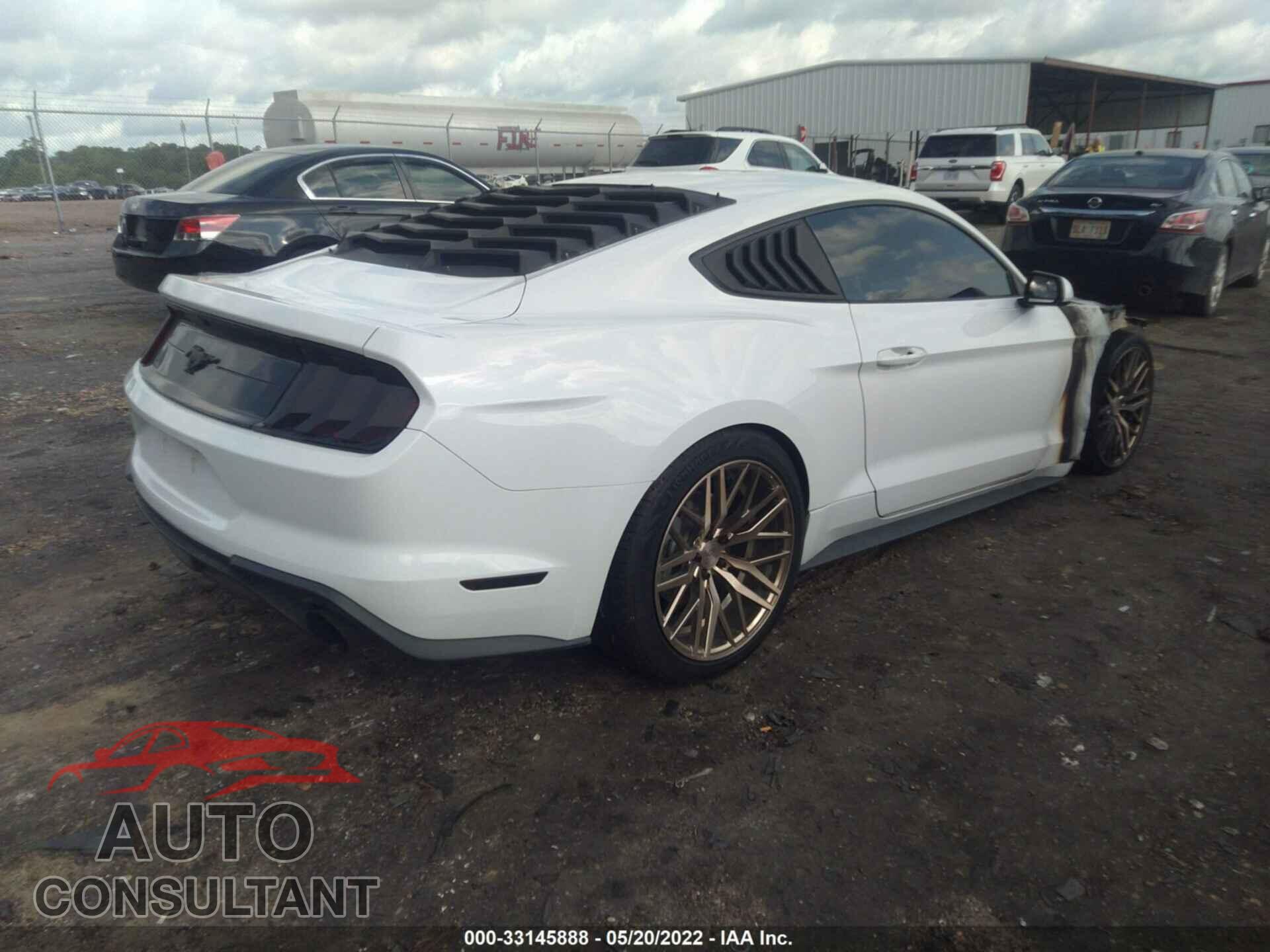 FORD MUSTANG 2018 - 1FA6P8TH8J5120399