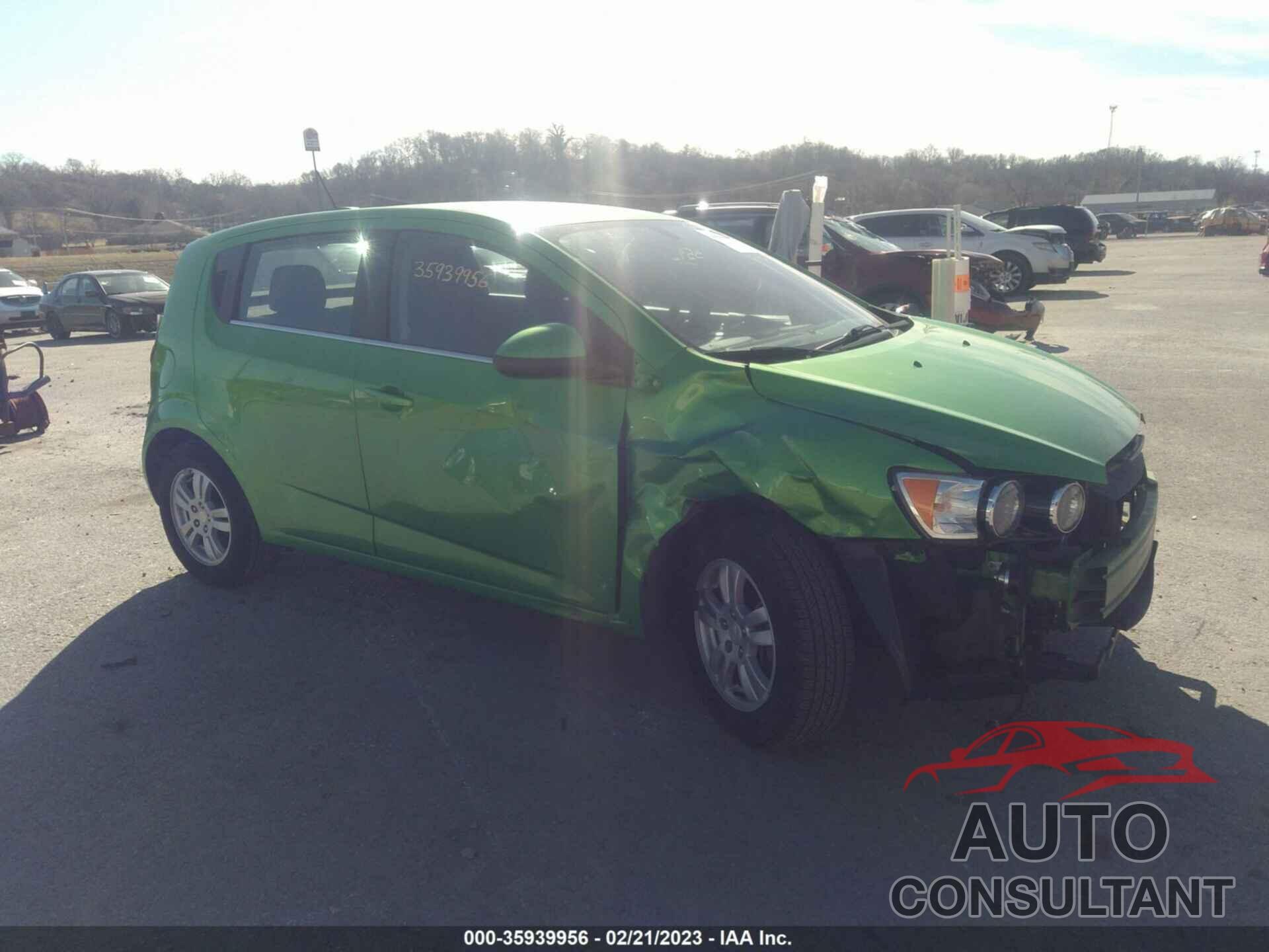 CHEVROLET SONIC 2016 - 1G1JC6SHXG4131448