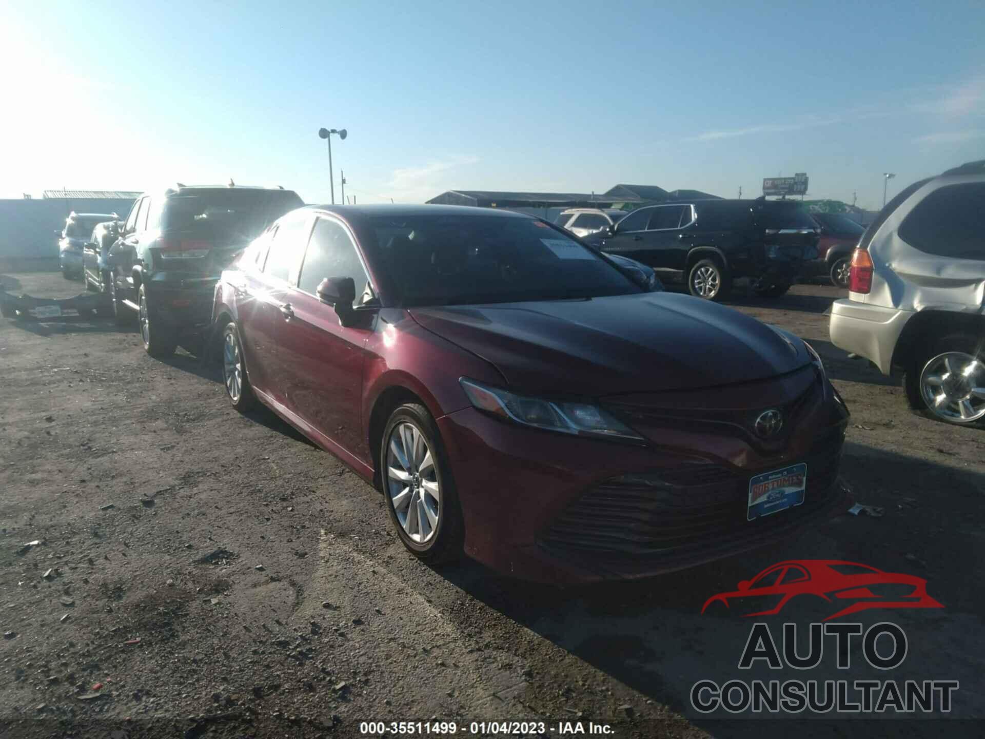TOYOTA CAMRY 2018 - 4T1B11HK4JU536425