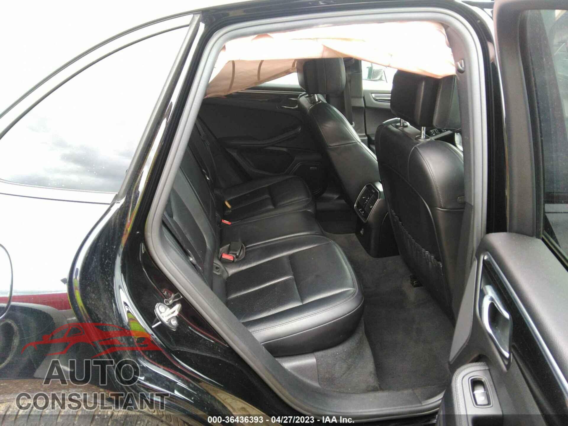 PORSCHE MACAN 2017 - WP1AA2A52HLB82333
