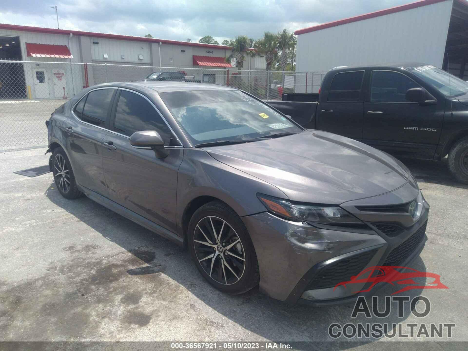 TOYOTA CAMRY 2022 - 4T1G31AK5NU588887