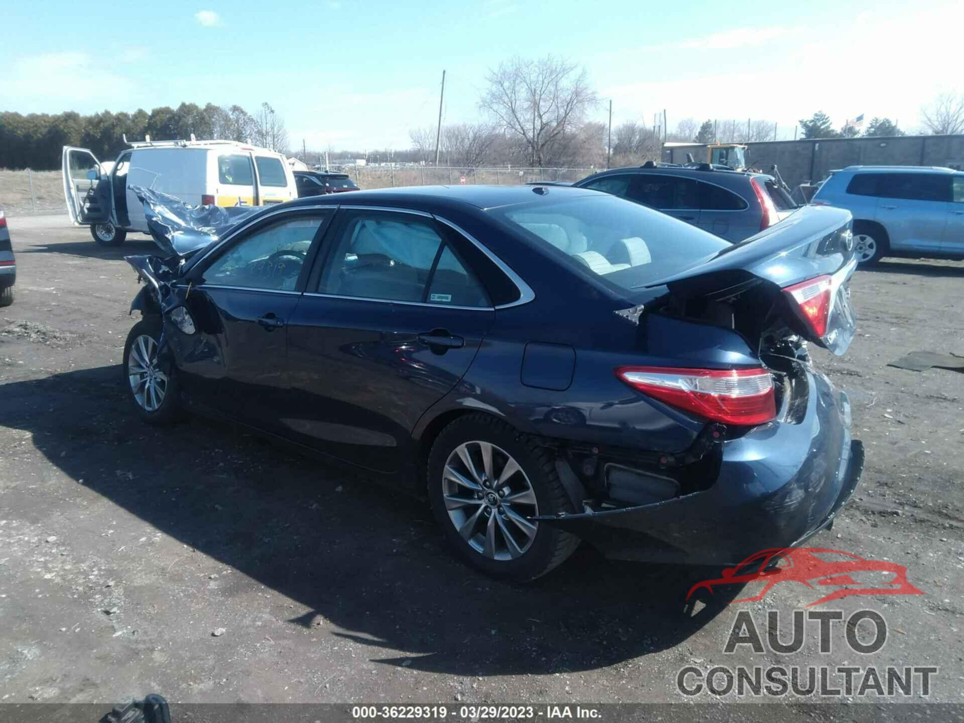 TOYOTA CAMRY 2016 - 4T4BF1FK3GR535480