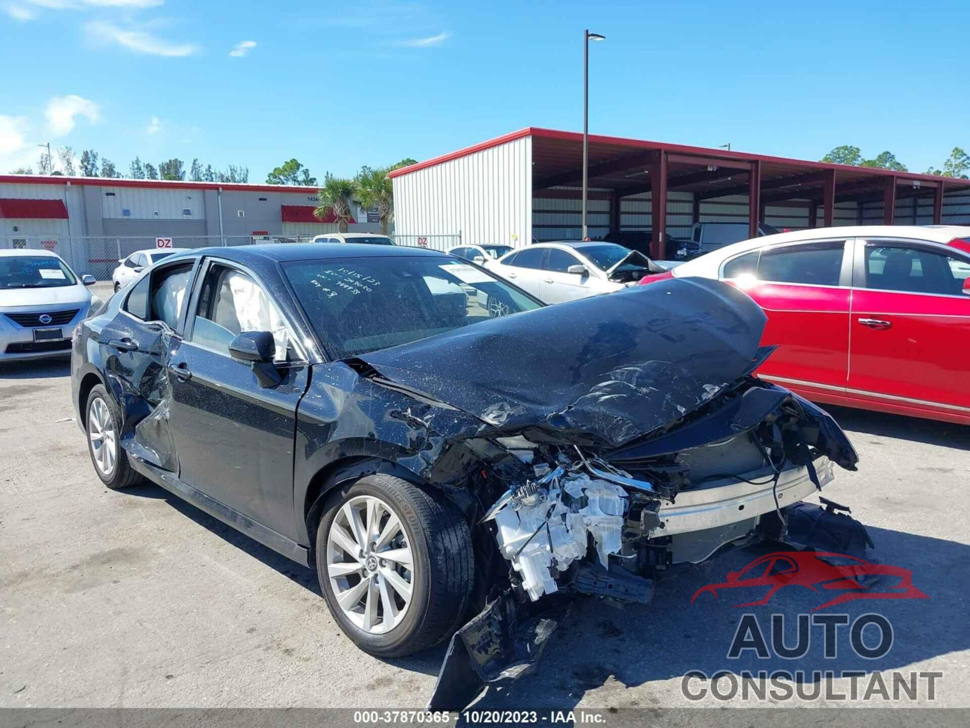 TOYOTA CAMRY 2023 - 4T1C11AK1PU744933