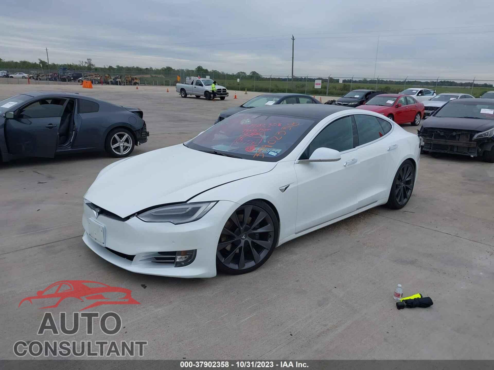 TESLA MODEL S 2020 - 5YJSA1E27LF360376