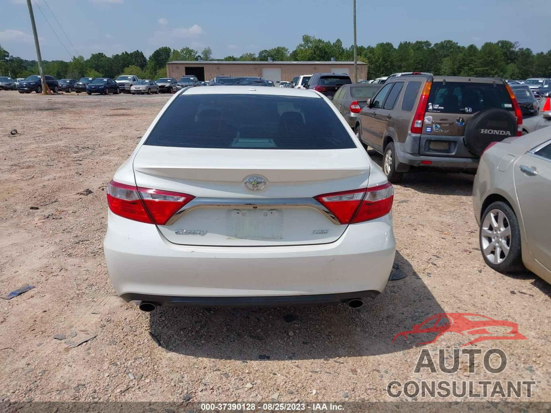 TOYOTA CAMRY 2015 - 4T1BK1FK8FU029549