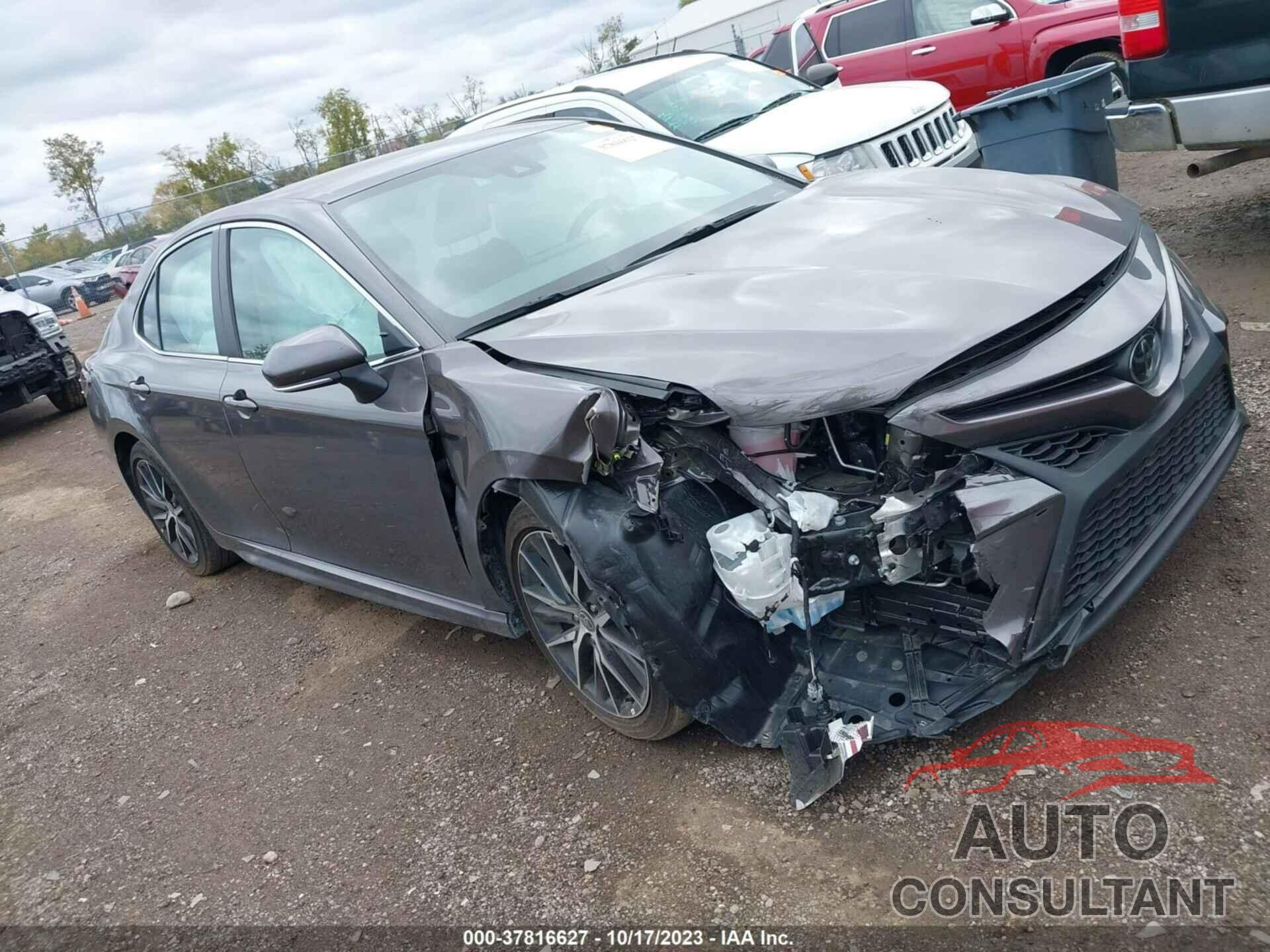TOYOTA CAMRY 2022 - 4T1G11AK0NU711971