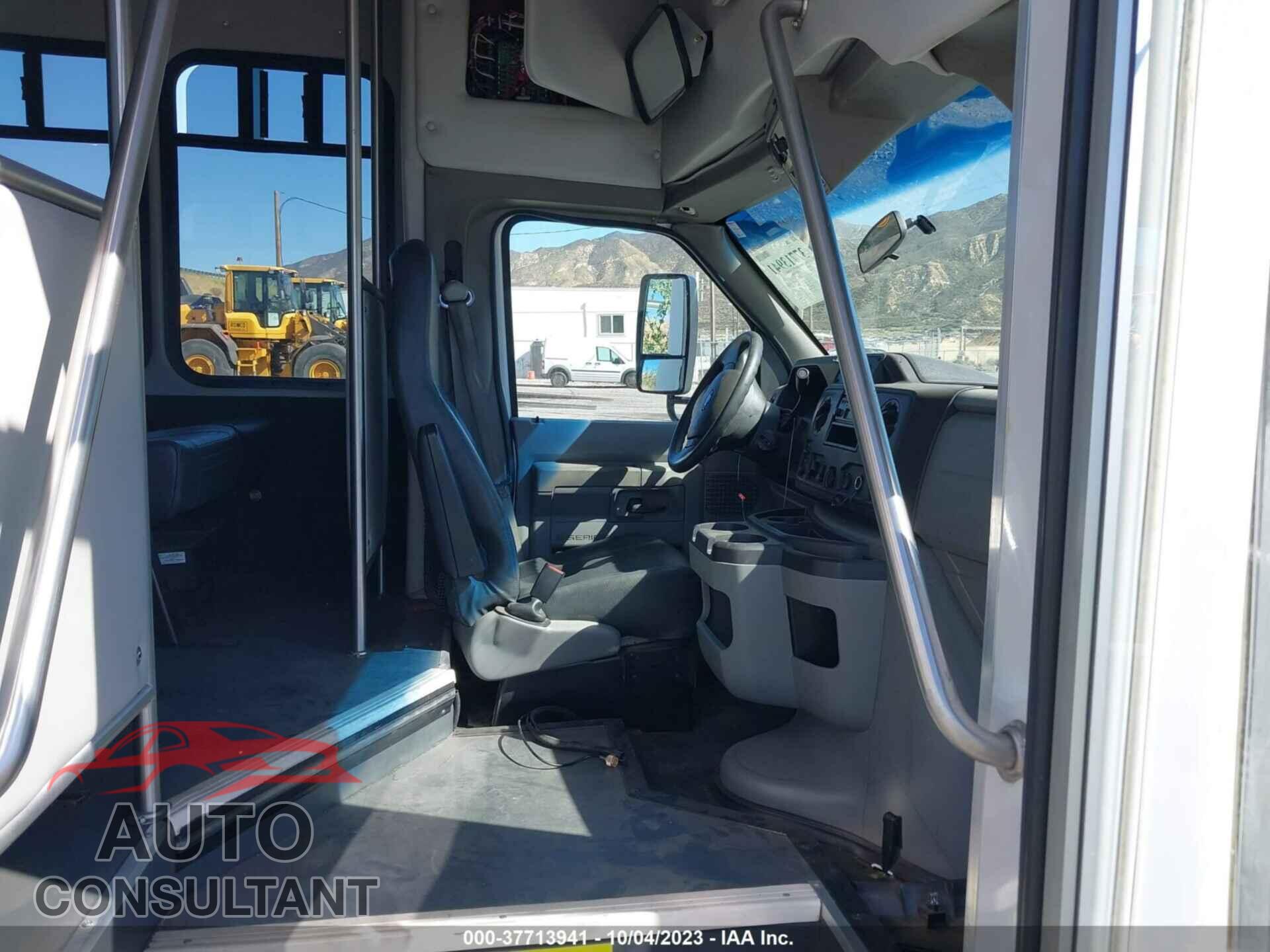 FORD E-350 CUTAWAY 2017 - 1FDEE3FS3HDC33632