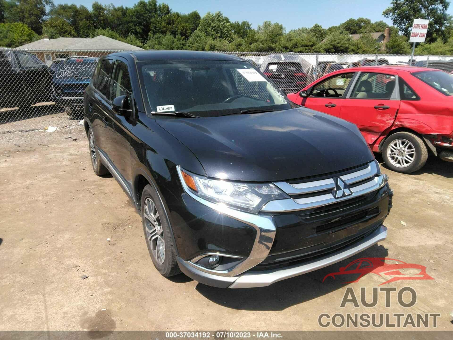 MITSUBISHI OUTLANDER 2017 - JA4AD3A37HZ057929