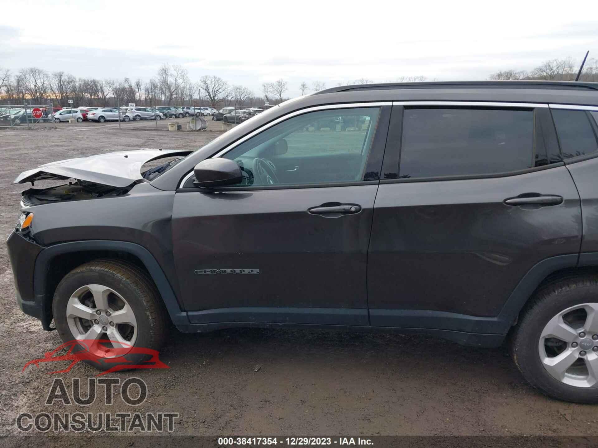 JEEP COMPASS 2018 - 3C4NJDBB2JT361162