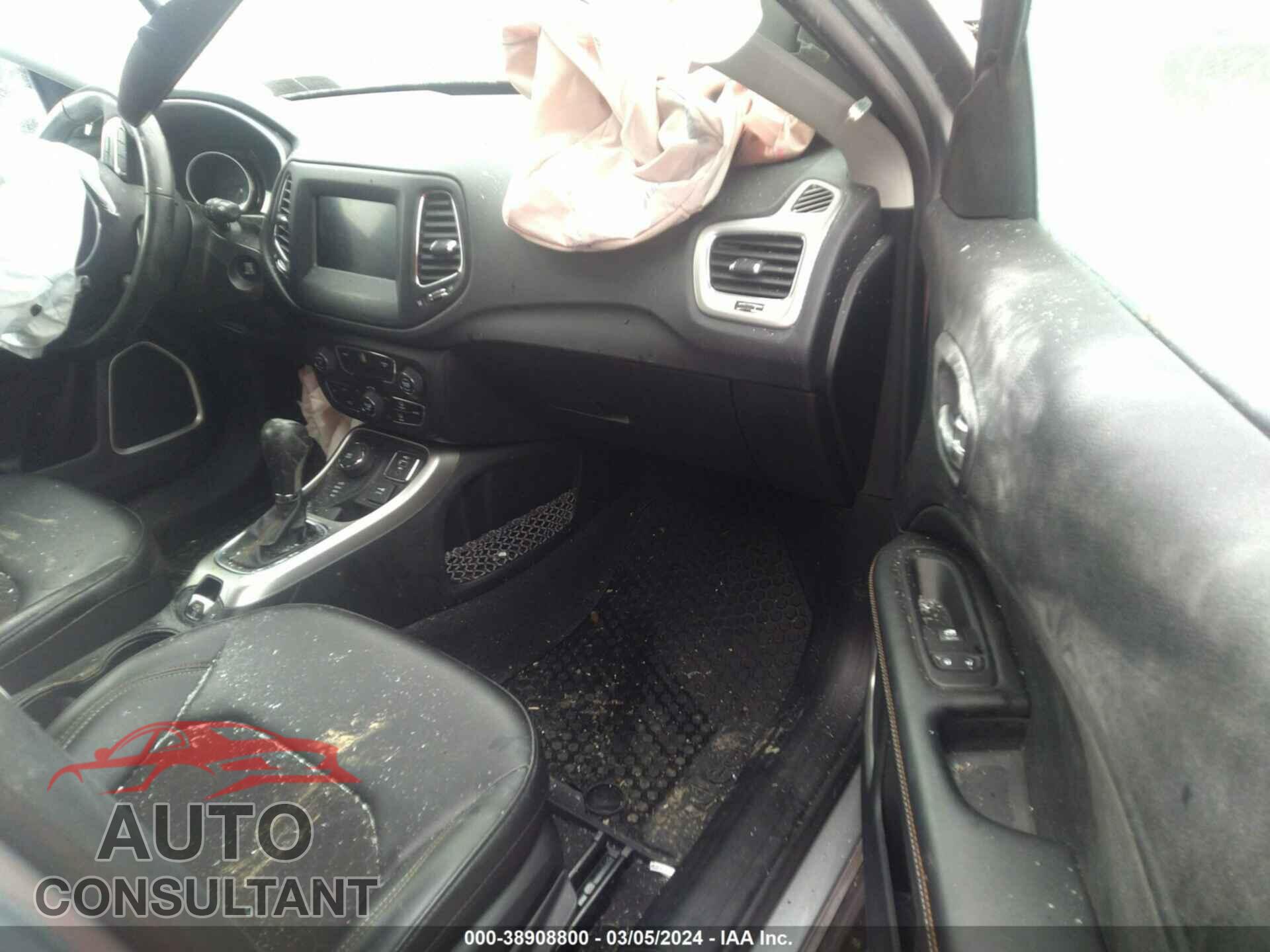 JEEP COMPASS 2020 - 3C4NJDBB0LT161027