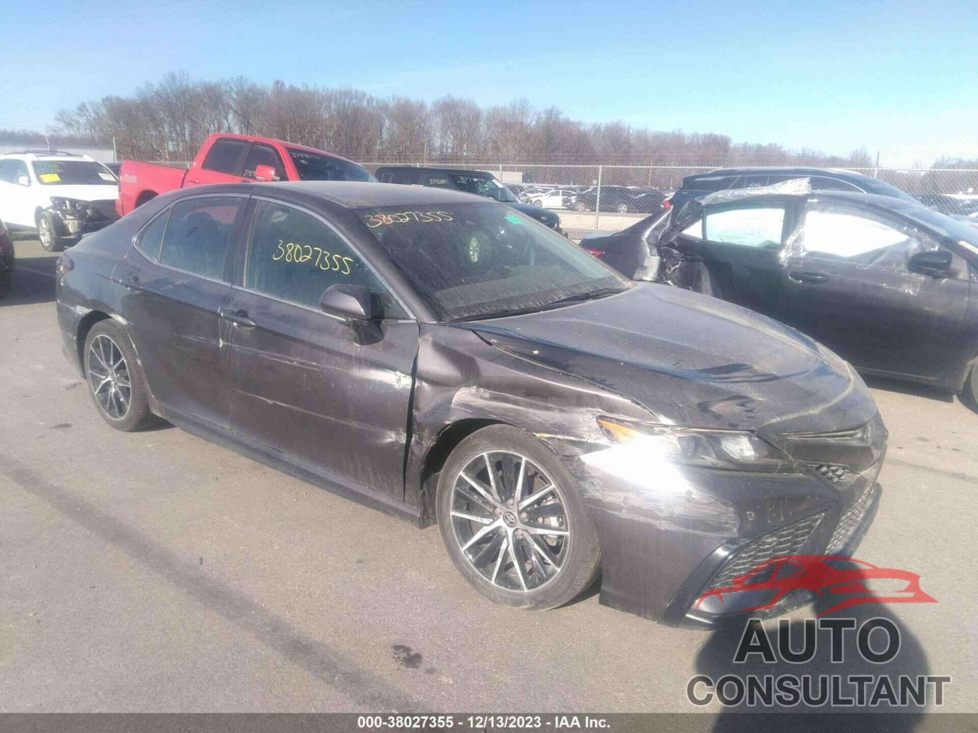 TOYOTA CAMRY 2022 - 4T1T11BK7NU047472