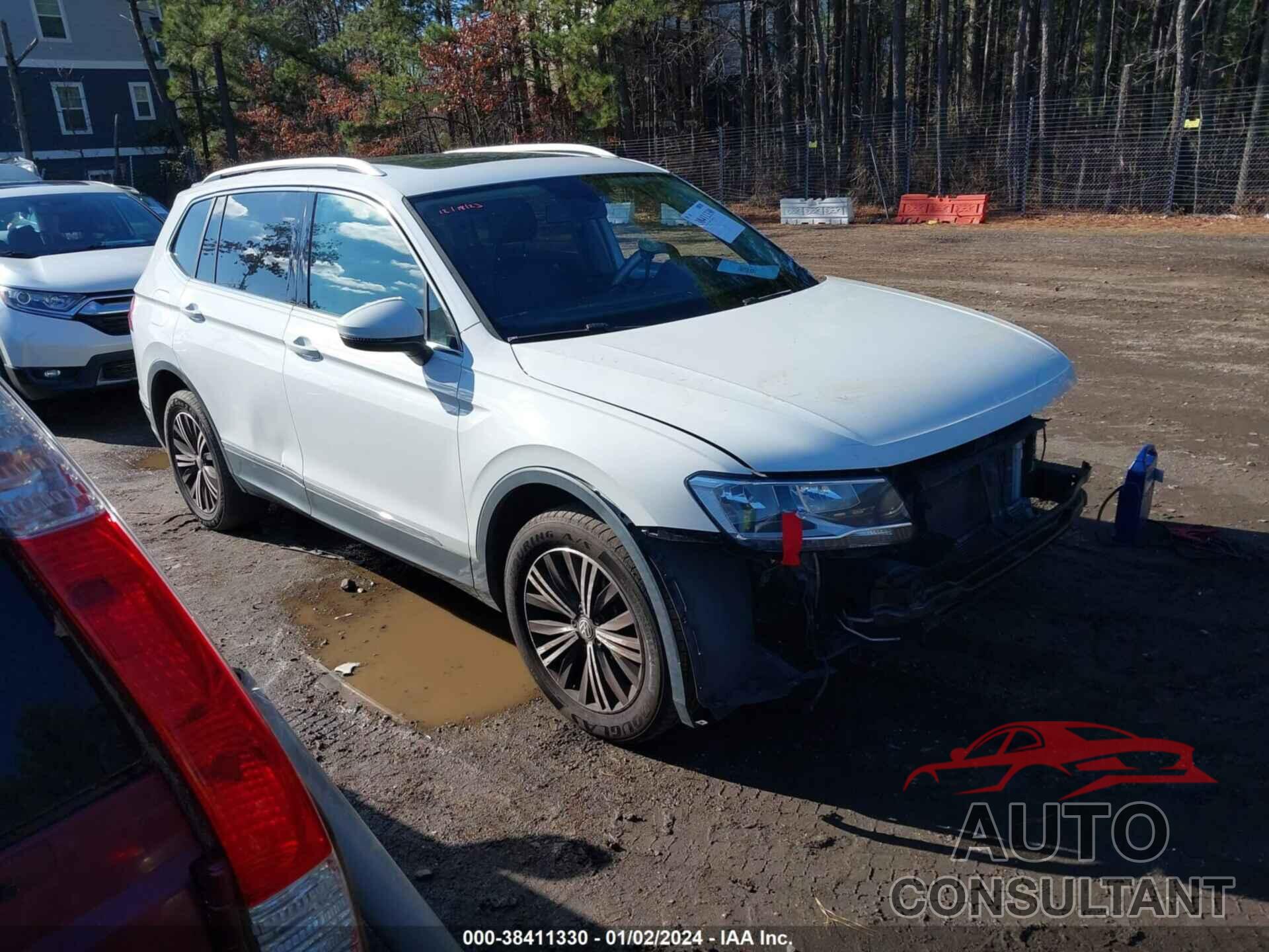 VOLKSWAGEN TIGUAN 2018 - 3VV3B7AX6JM090363