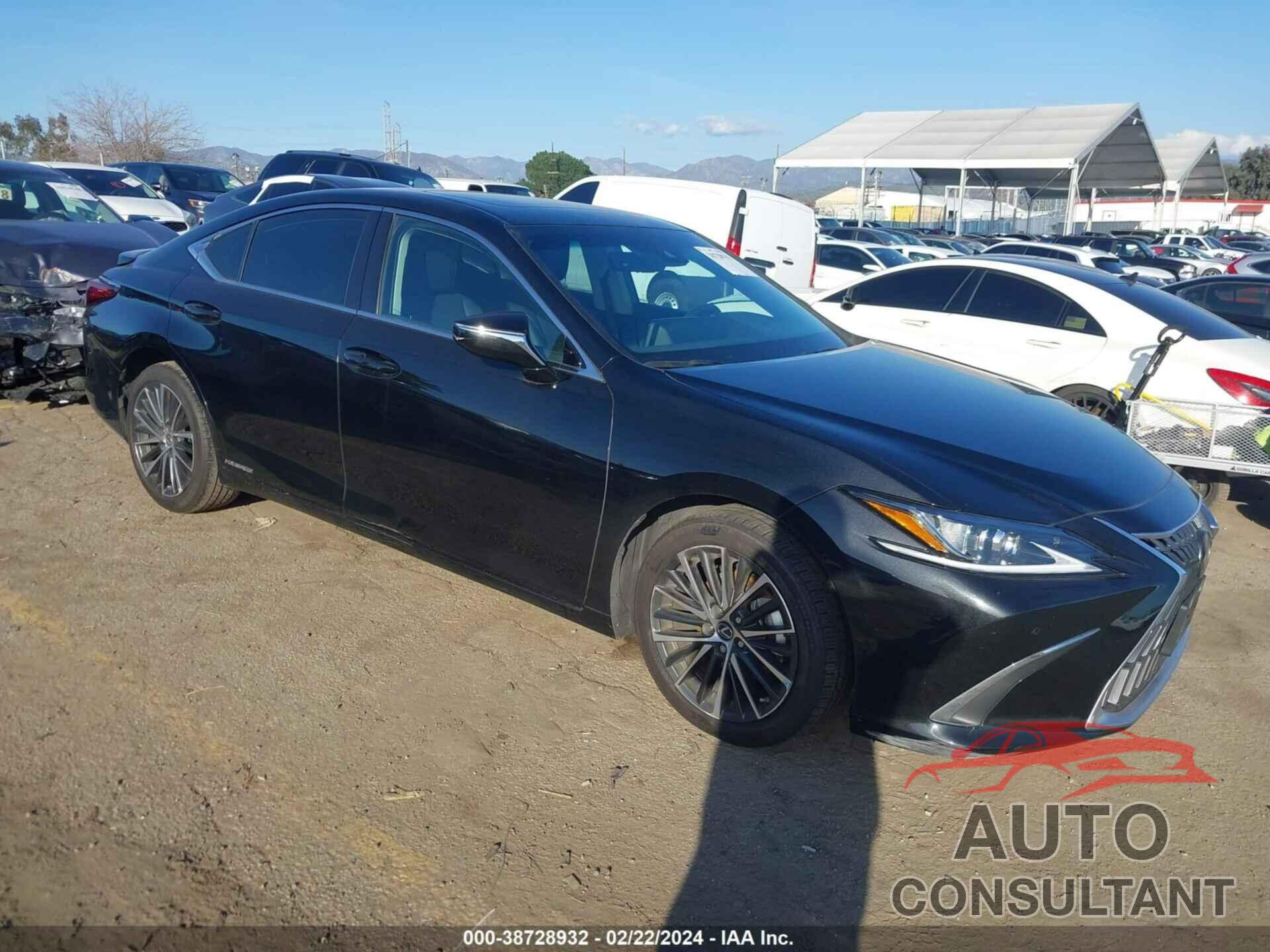 LEXUS ES 300H 2022 - 58ADA1C11NU026586