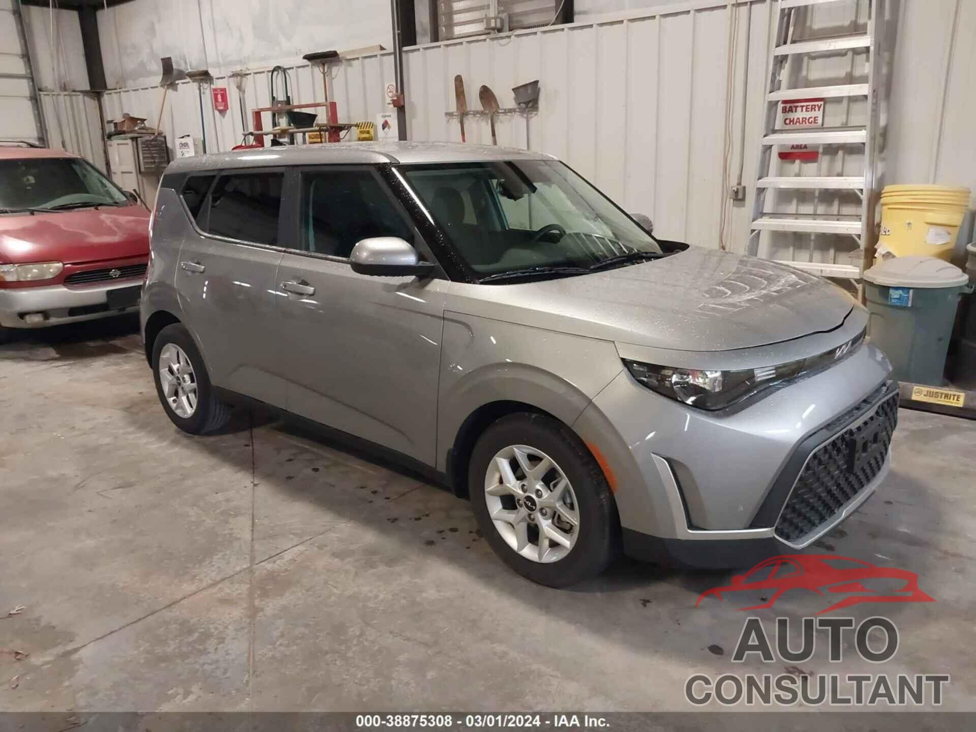 KIA SOUL 2023 - KNDJ23AU2P7883537