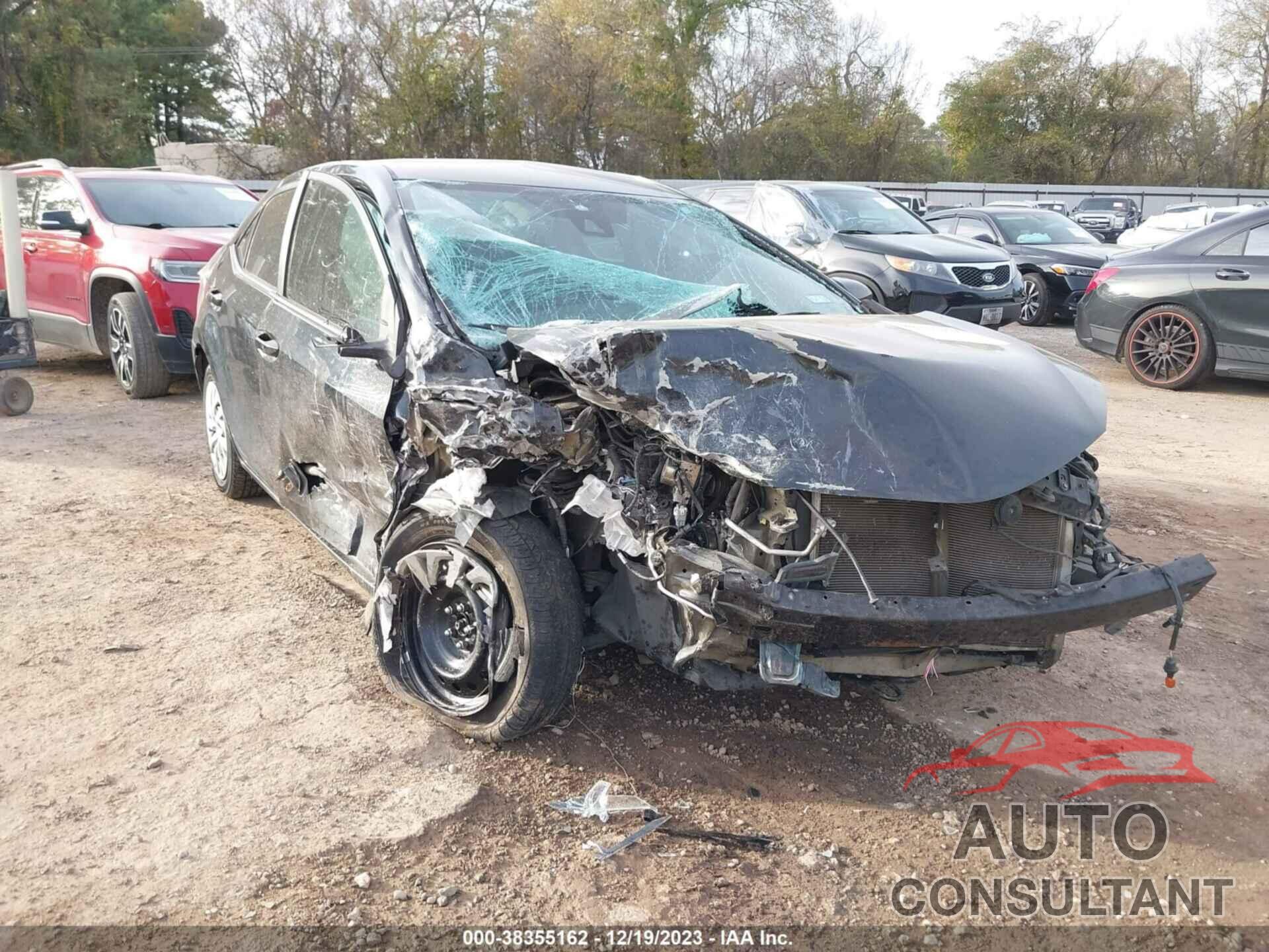 TOYOTA COROLLA 2018 - 5YFBURHEXJP806937