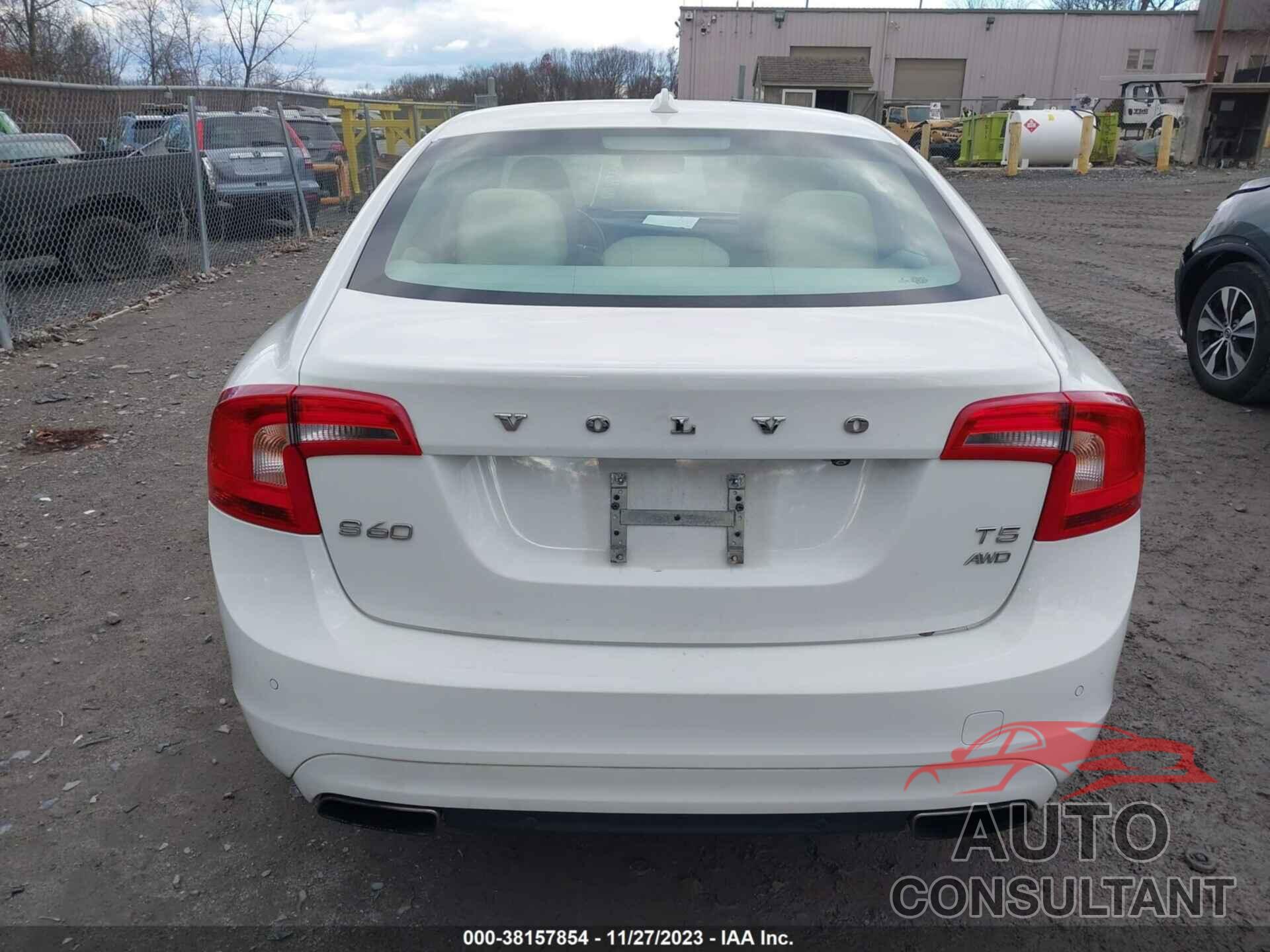 VOLVO S60 2015 - YV1612TK1F1333160