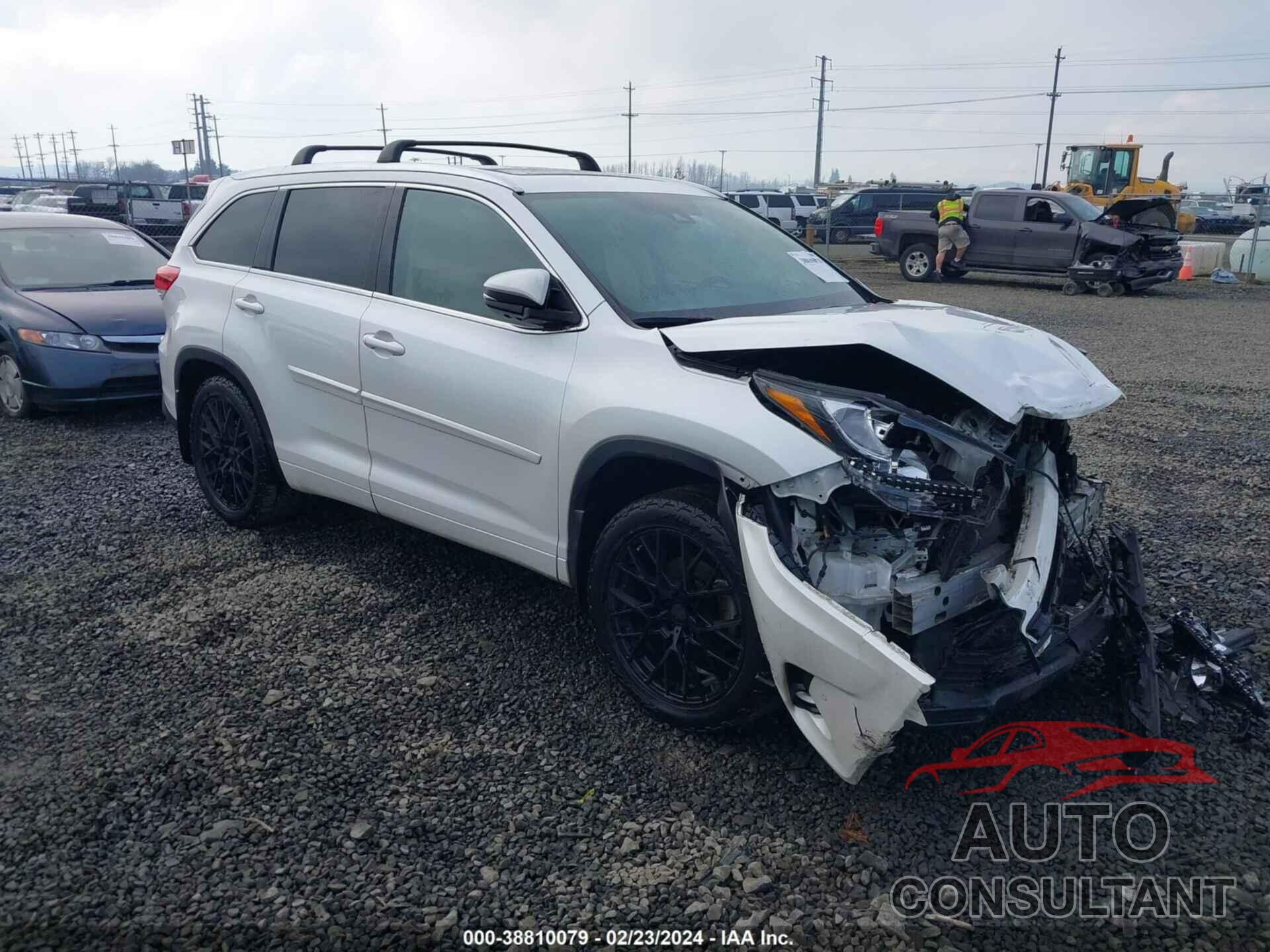 TOYOTA HIGHLANDER 2019 - 5TDDZRFH9KS921741