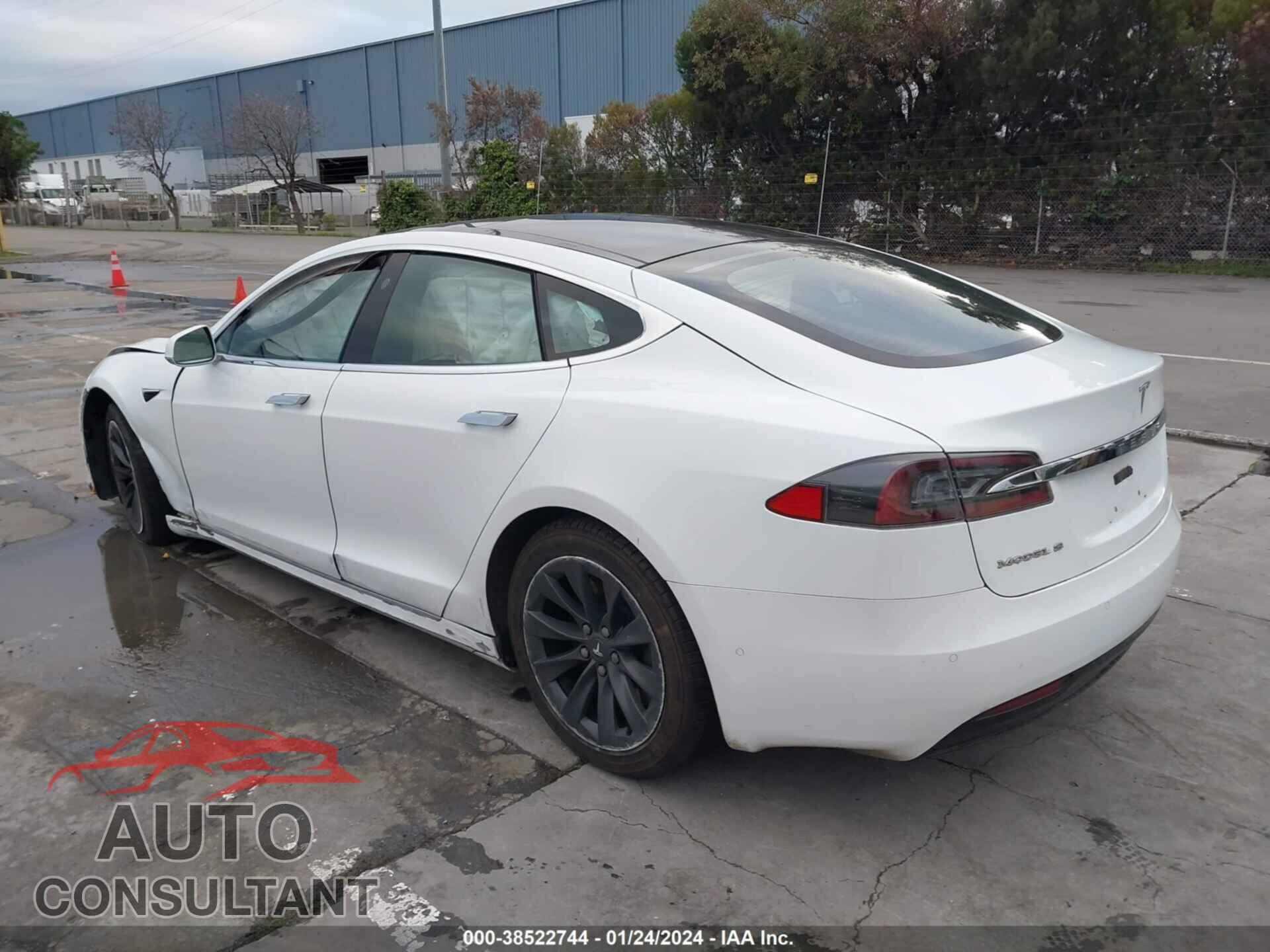TESLA MODEL S 2018 - 5YJSA1E22JF284837