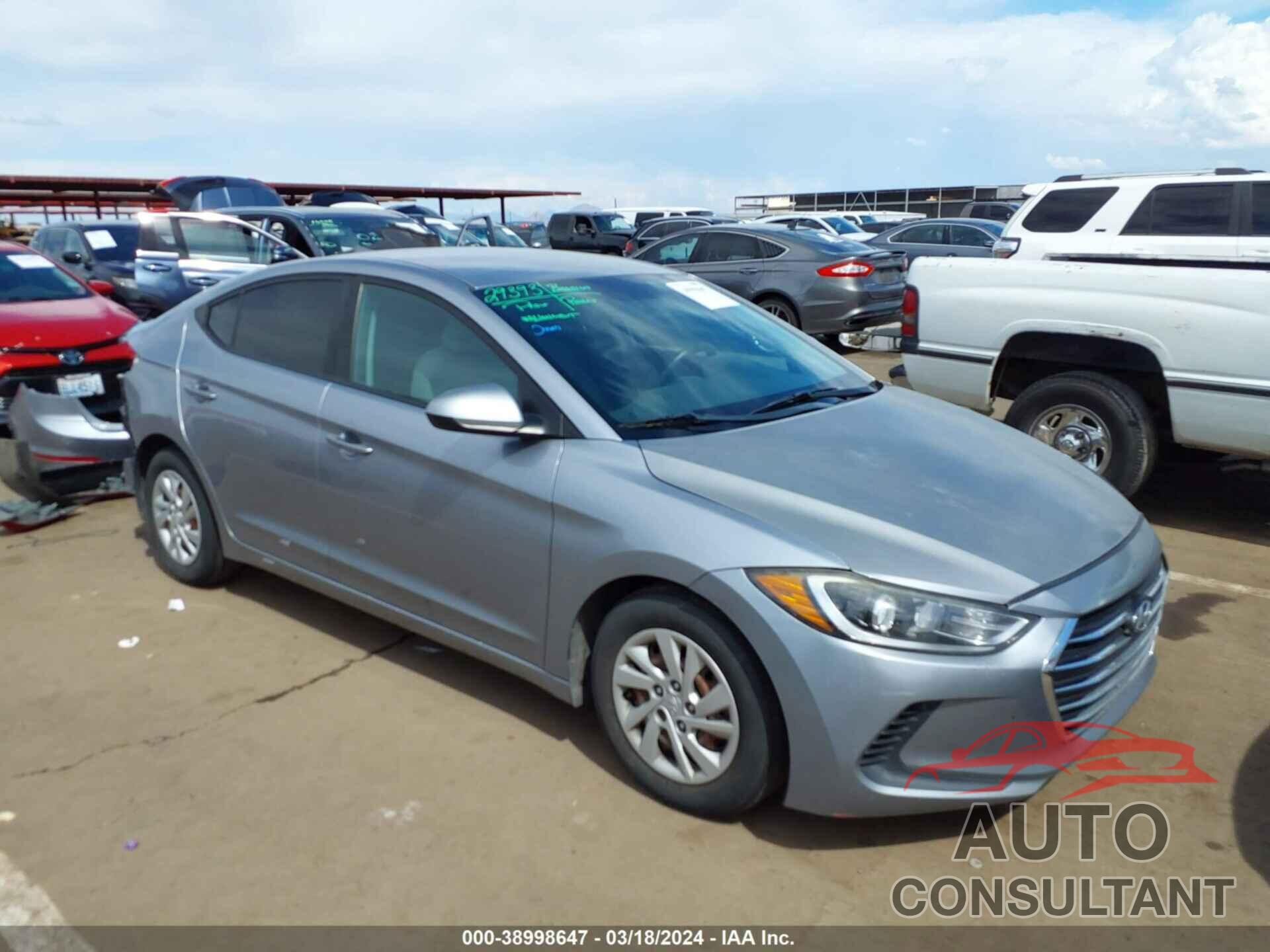 HYUNDAI ELANTRA 2017 - 5NPD74LF0HH108962