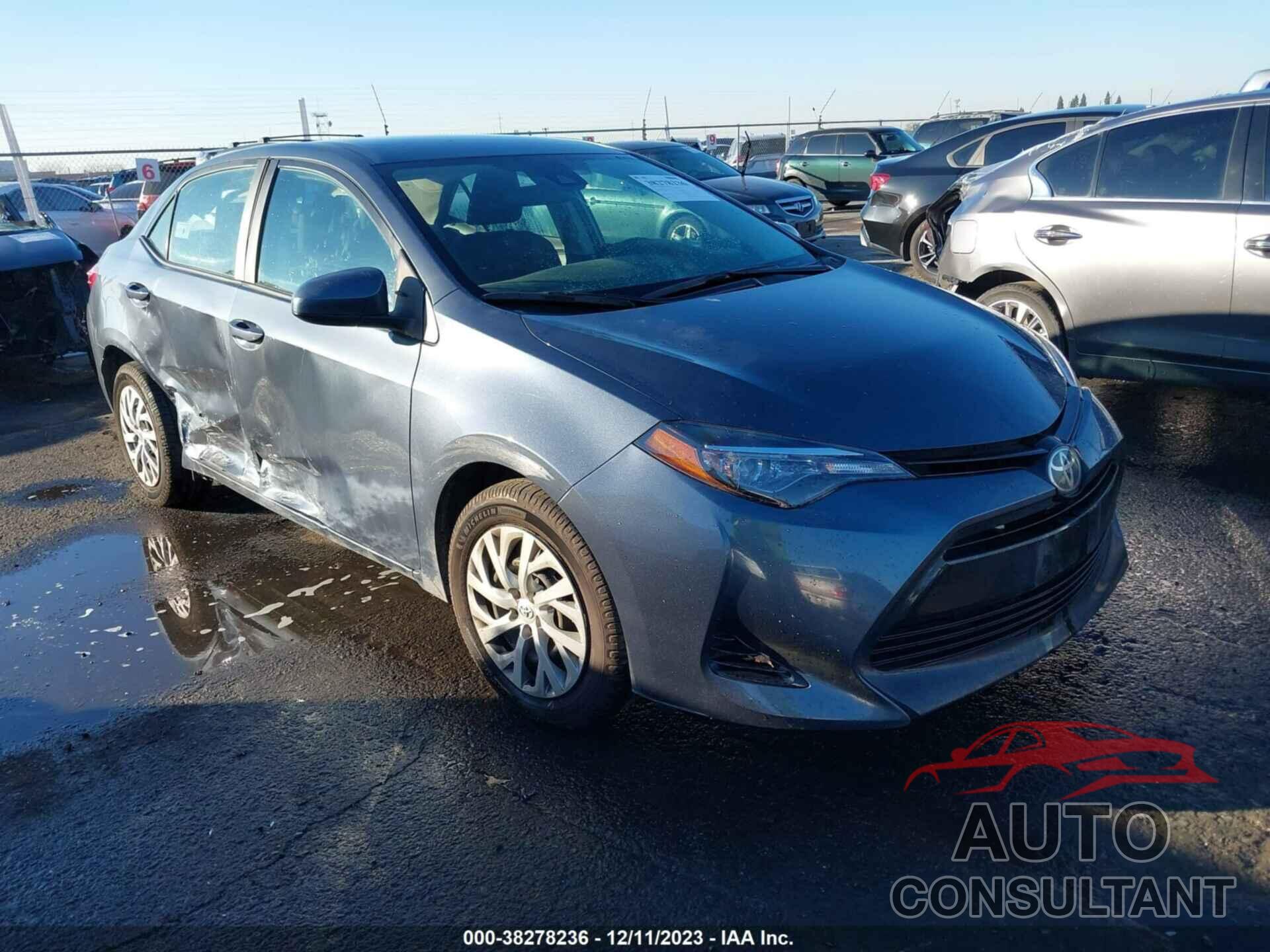 TOYOTA COROLLA 2018 - 2T1BURHE2JC121606