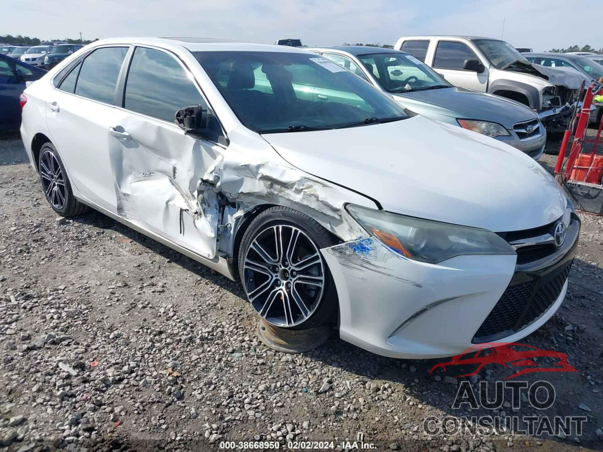 TOYOTA CAMRY 2016 - 4T1BF1FK9GU157837