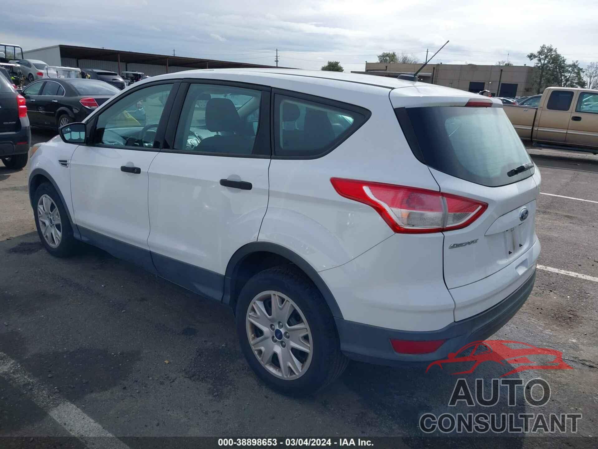 FORD ESCAPE 2016 - 1FMCU0F76GUC81788