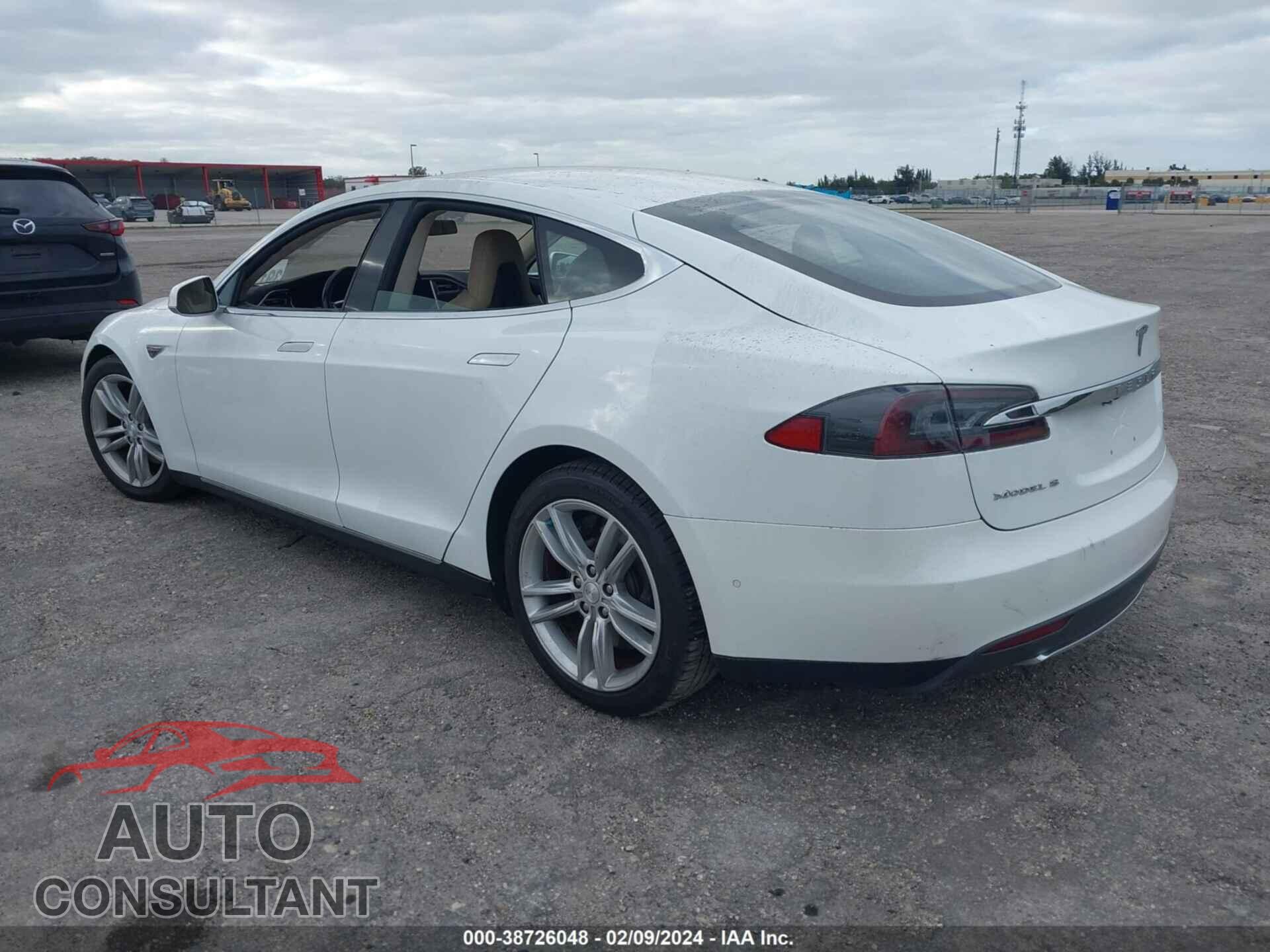 TESLA MODEL S 2016 - 5YJSA1E27GF128205