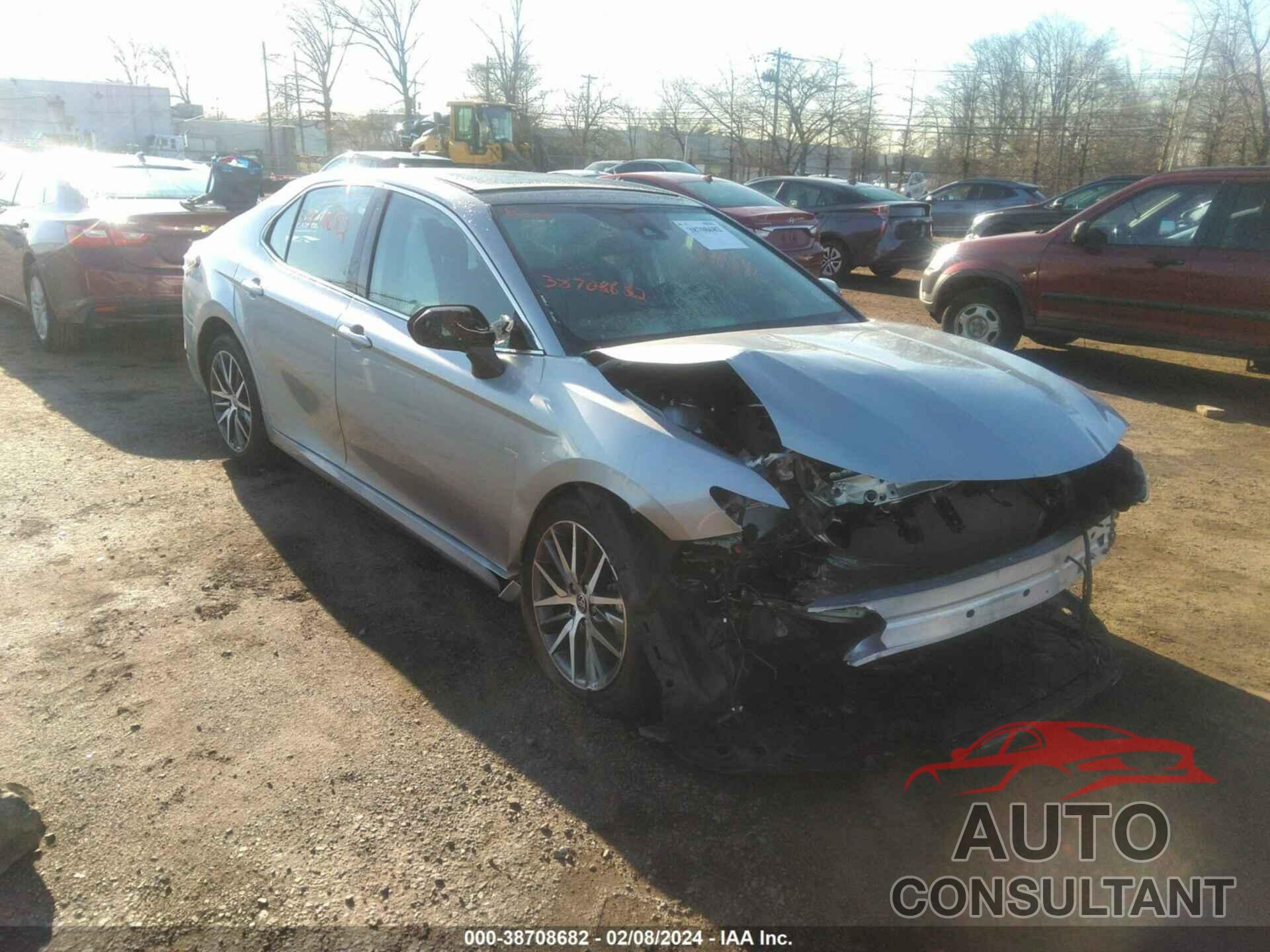 TOYOTA CAMRY 2022 - 4T1F11BK2NU057405