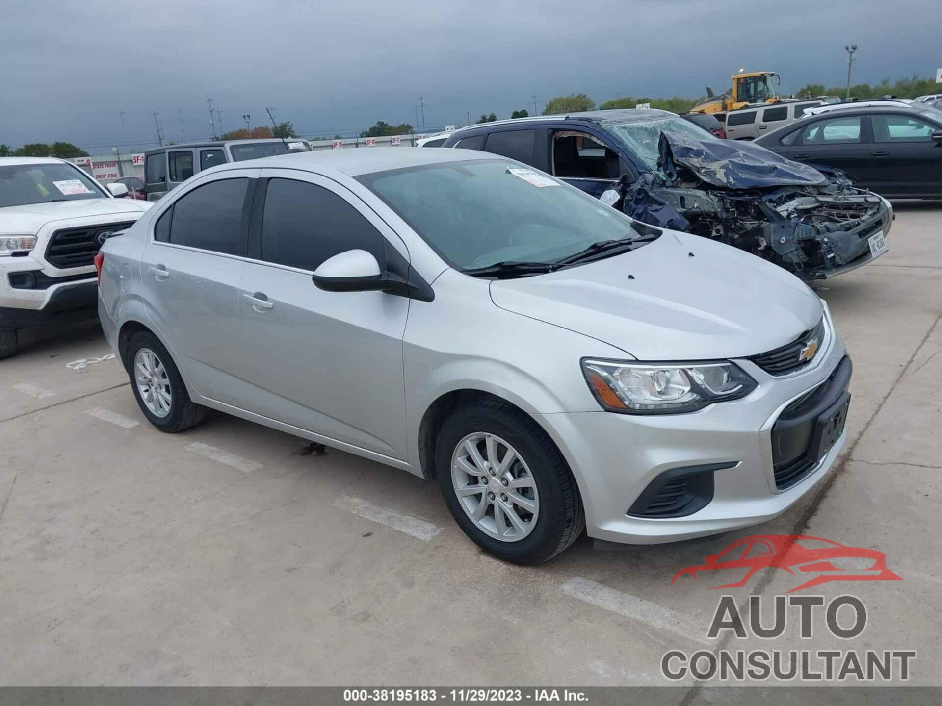 CHEVROLET SONIC 2017 - 1G1JD5SH4H4146827