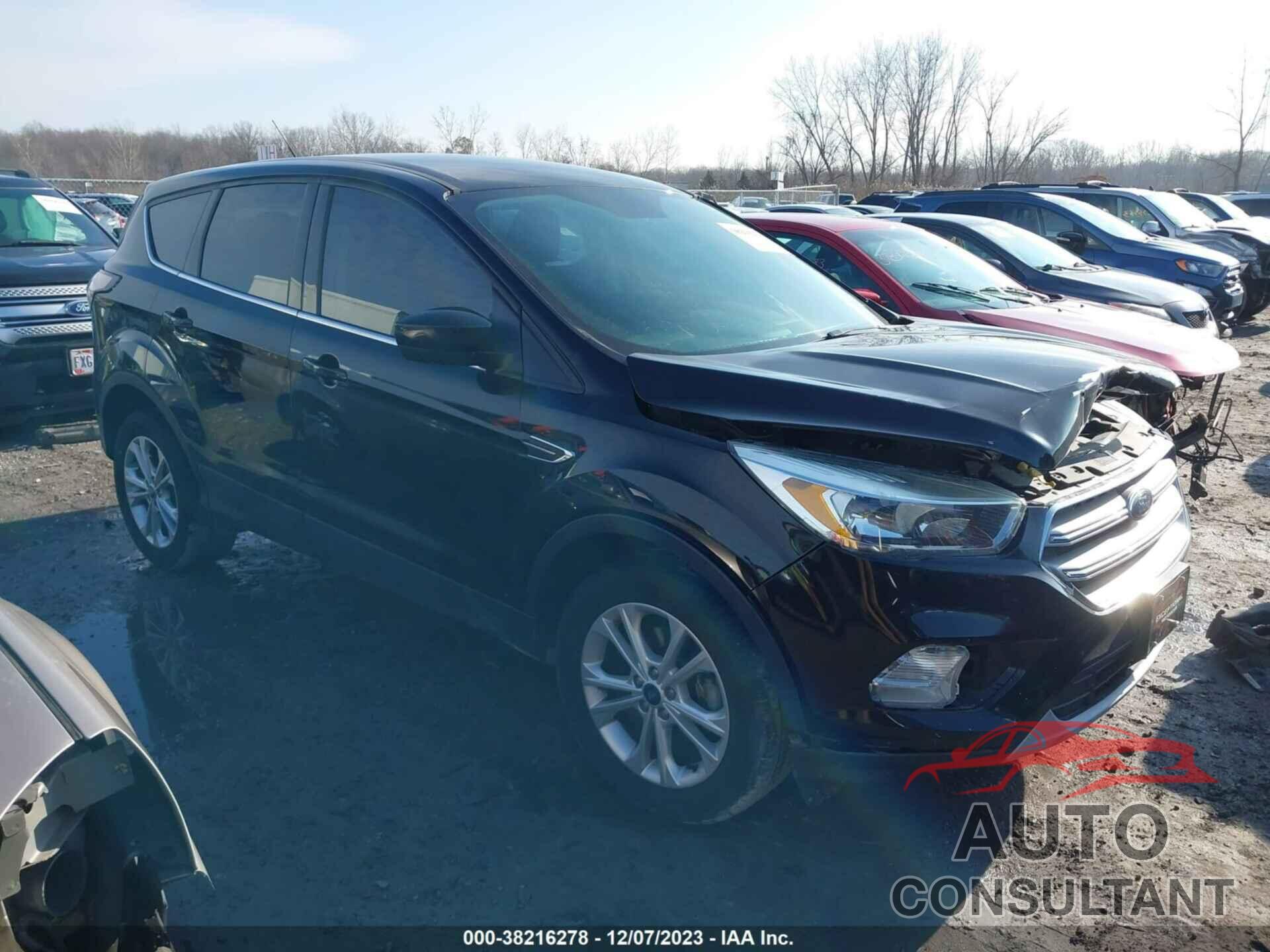 FORD ESCAPE 2017 - 1FMCU0GD7HUE53476