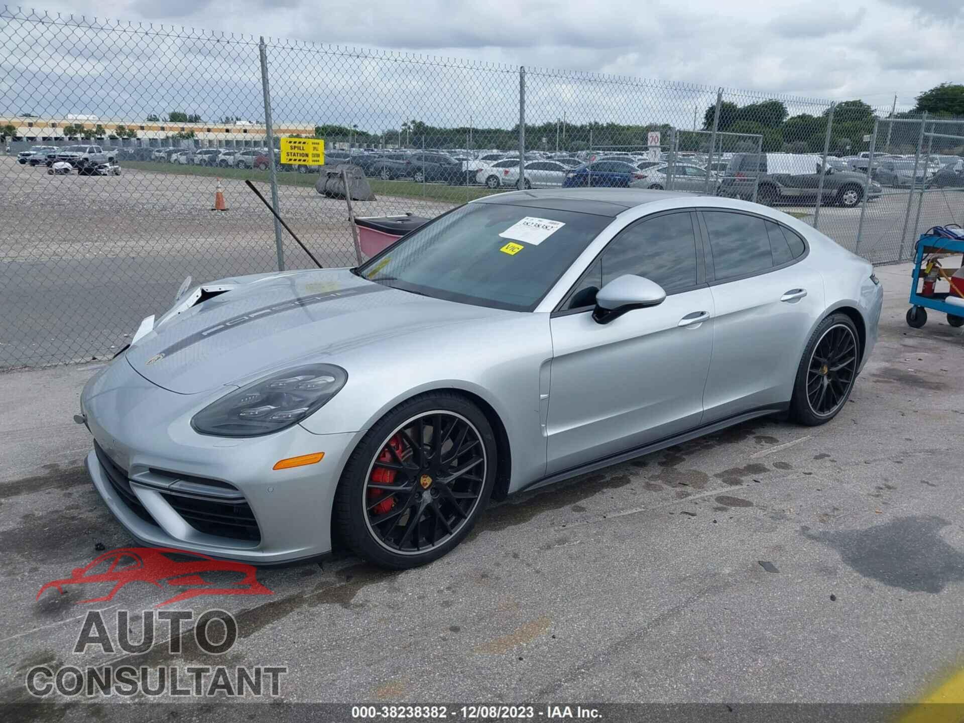 PORSCHE PANAMERA 2018 - WP0AF2A72JL141503