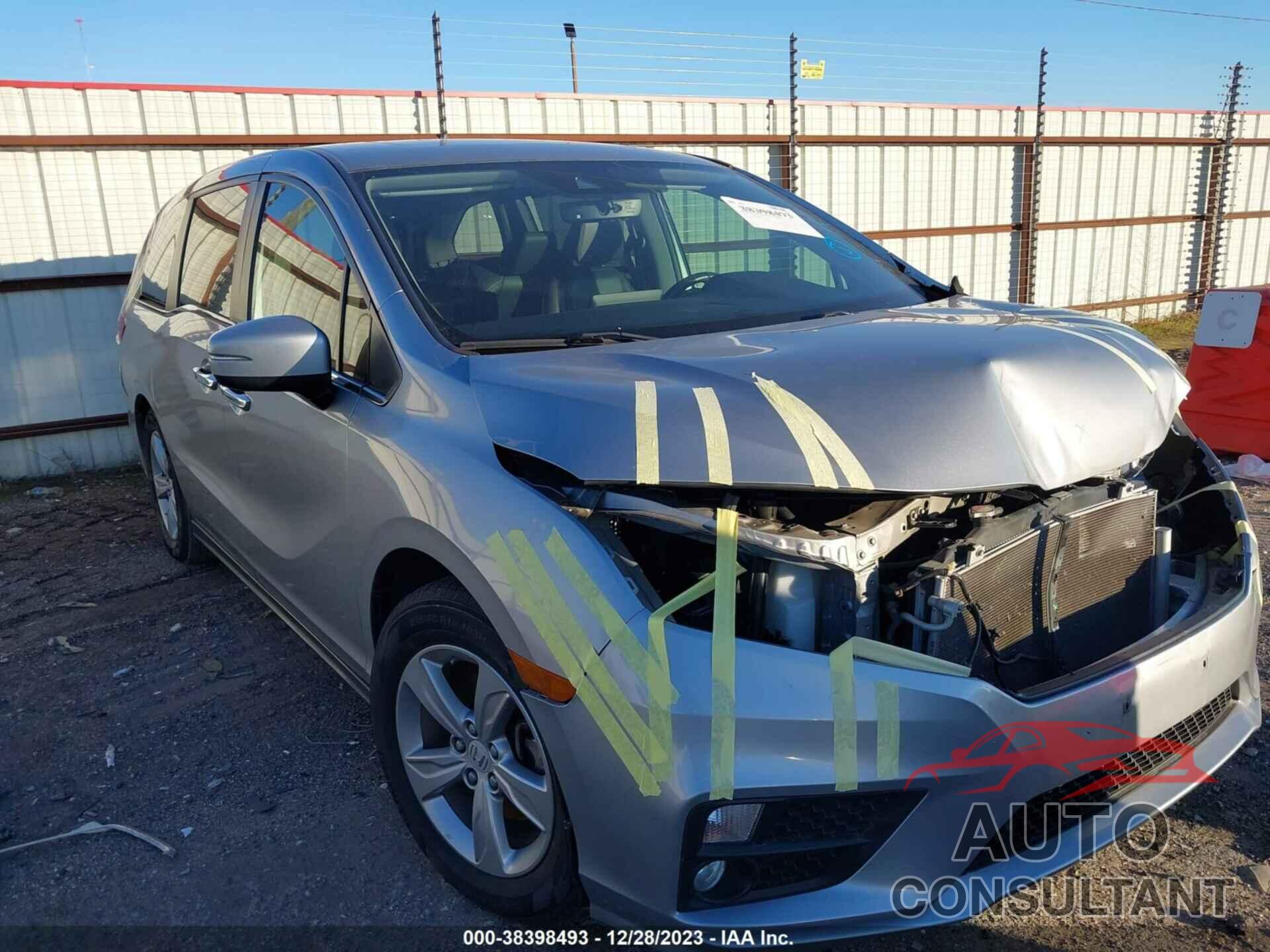 HONDA ODYSSEY 2018 - 5FNRL6H70JB074654