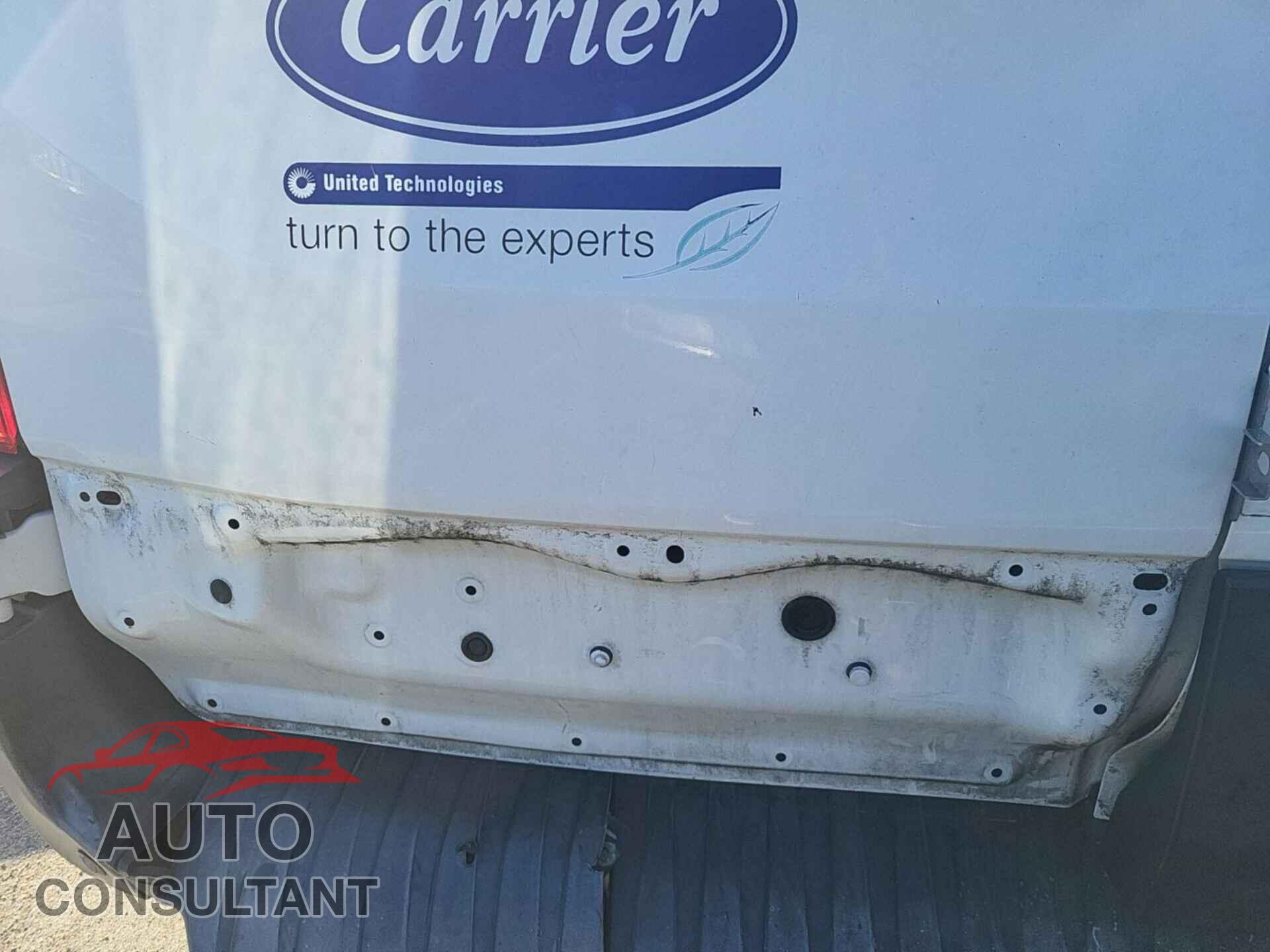 FORD TRANSIT 2017 - 1FTYR1YM4HKB02813
