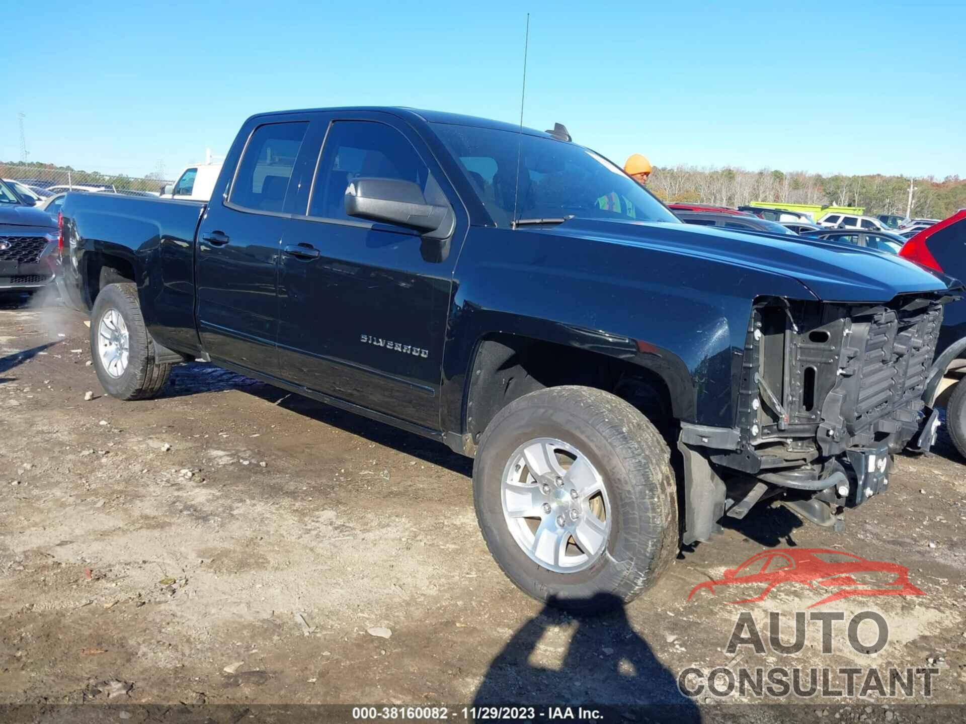 CHEVROLET SILVERADO 1500 2017 - 1GCRCREC8HZ171205