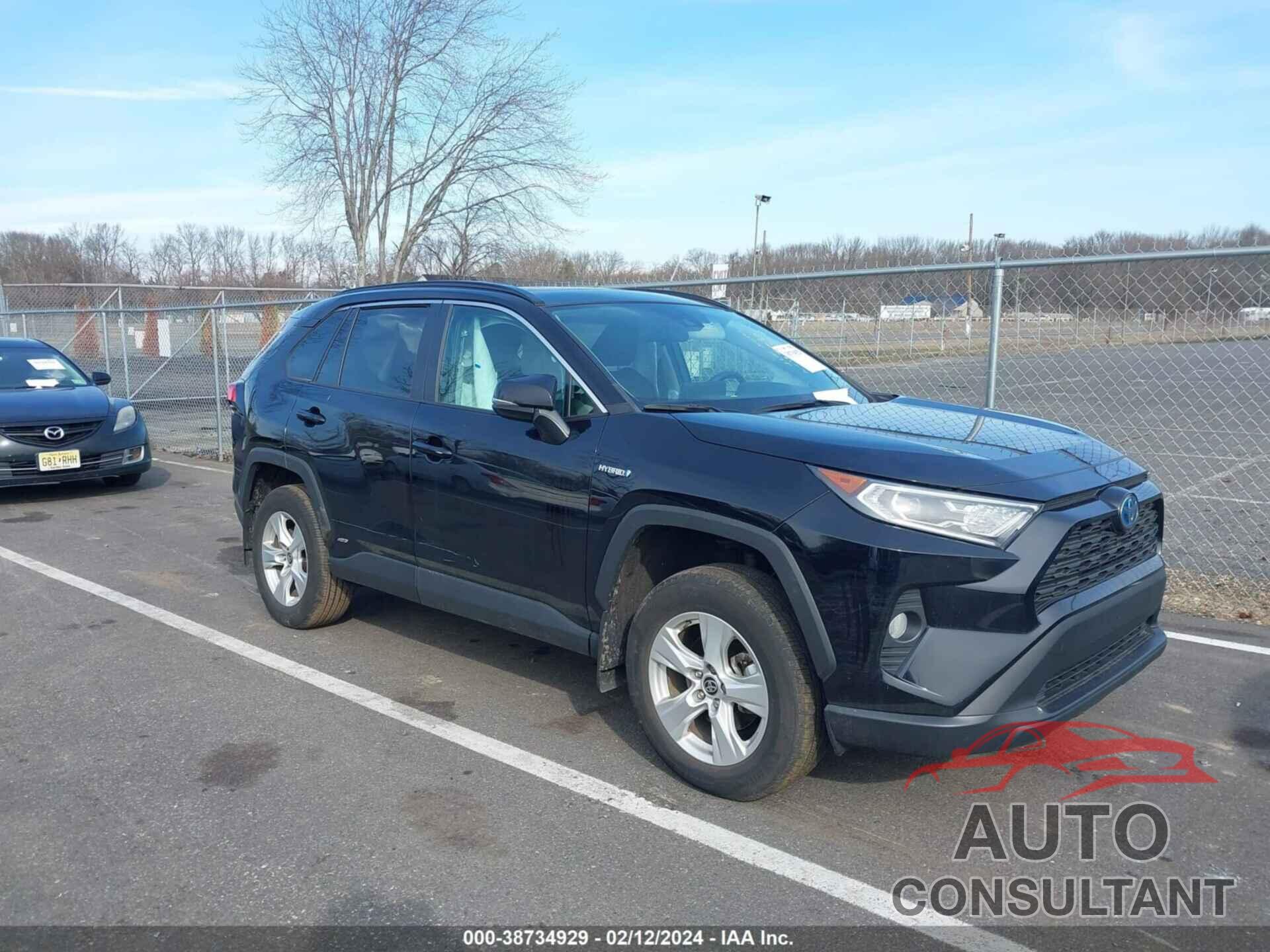 TOYOTA RAV4 2021 - 2T3R6RFV4MW019035